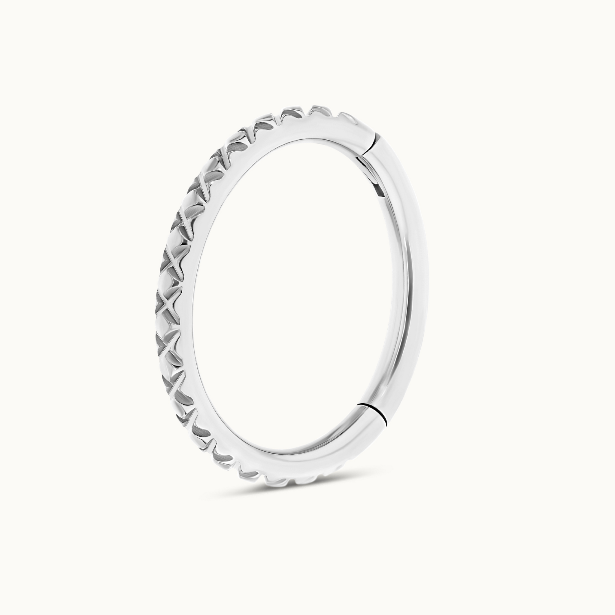 obsidian-piercing-toliman-clicker-titane-motifs-croix-daith-septum image 2