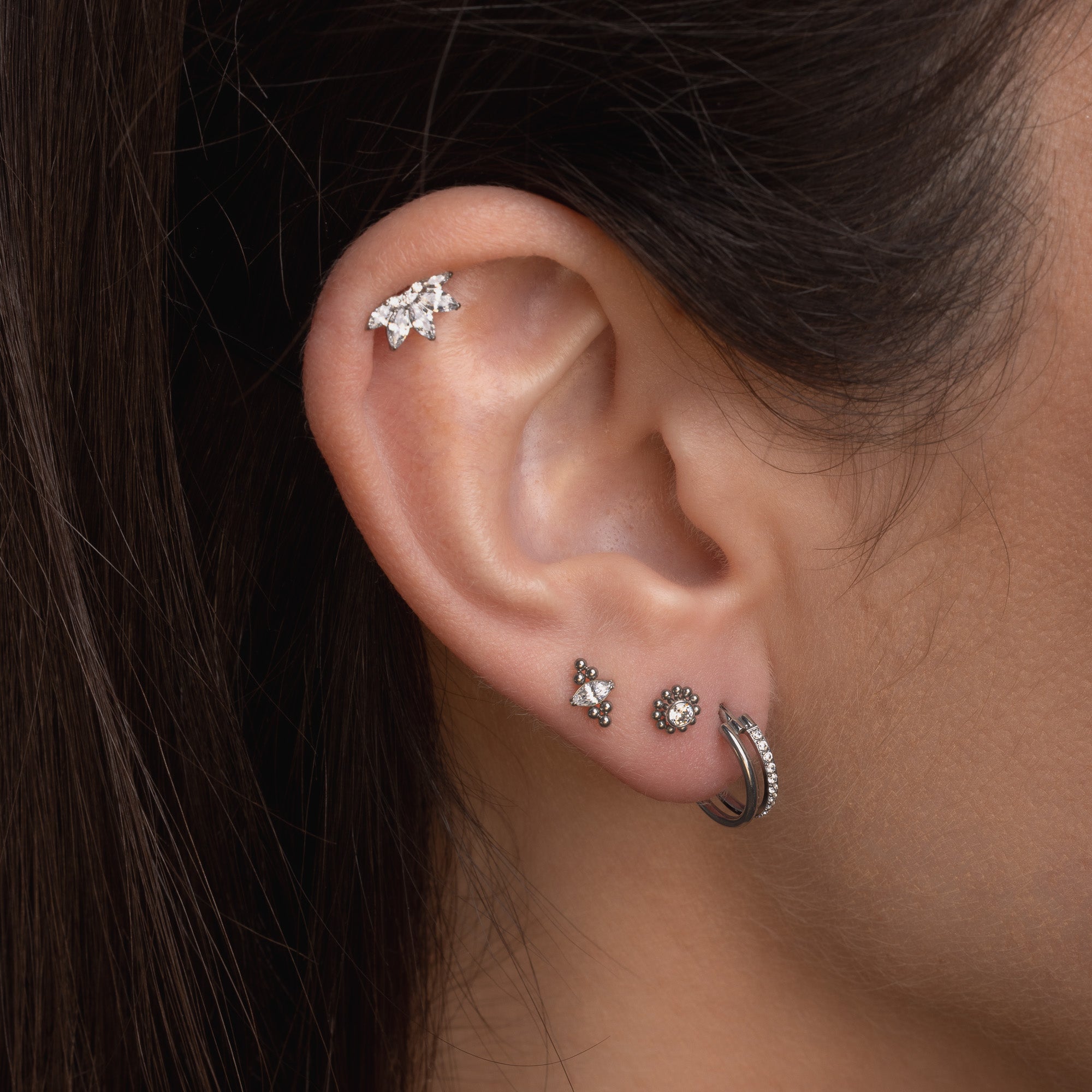 obsidian-piercing-bosona-accessoire-labret-vissage-interne-cristal-marquise-tita image 5