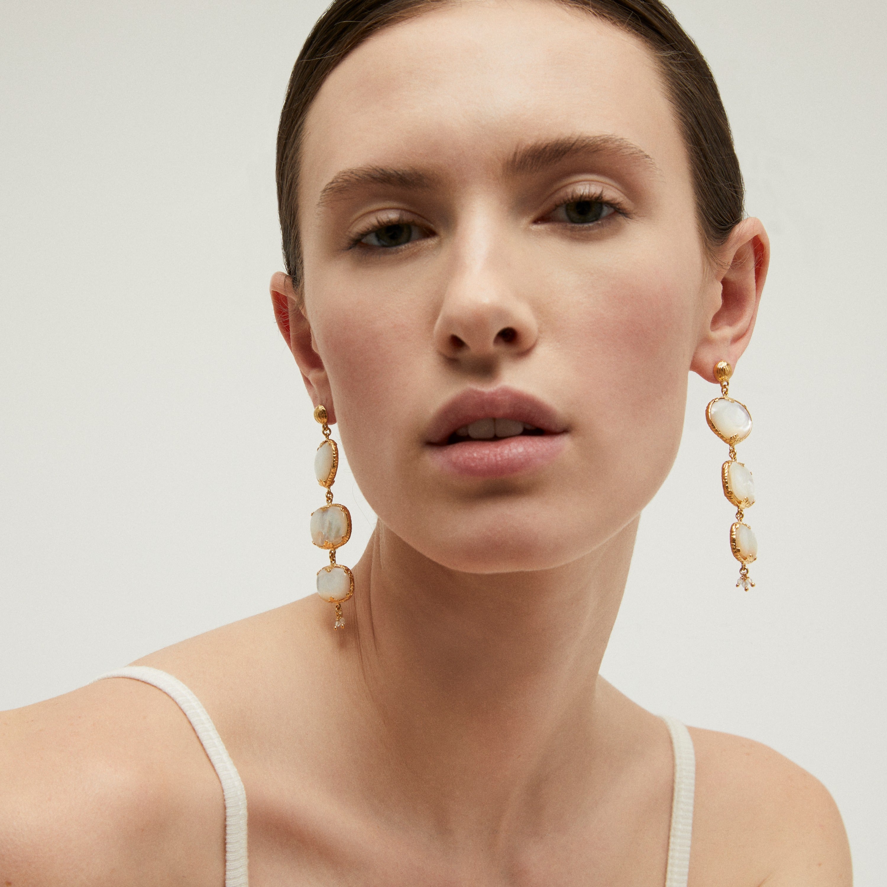 gas-bijoux-sil-ne-nacre-blanche-boucles-d-oreilles-dor-es-3-nacres image 2