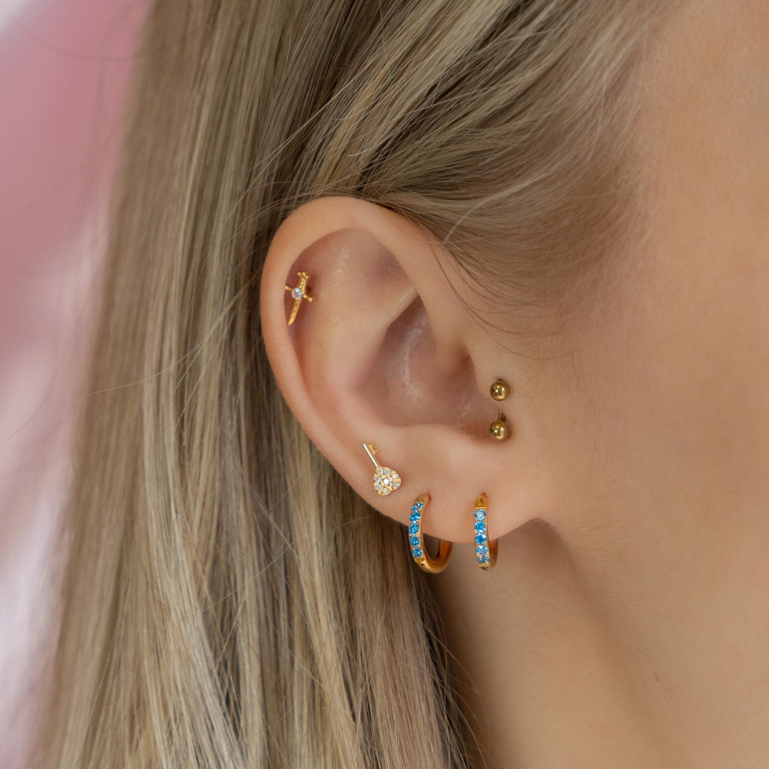 obsidian-piercing-ari-l-piercing-oreille-cl-zircons-holographiques-en-titane image 2