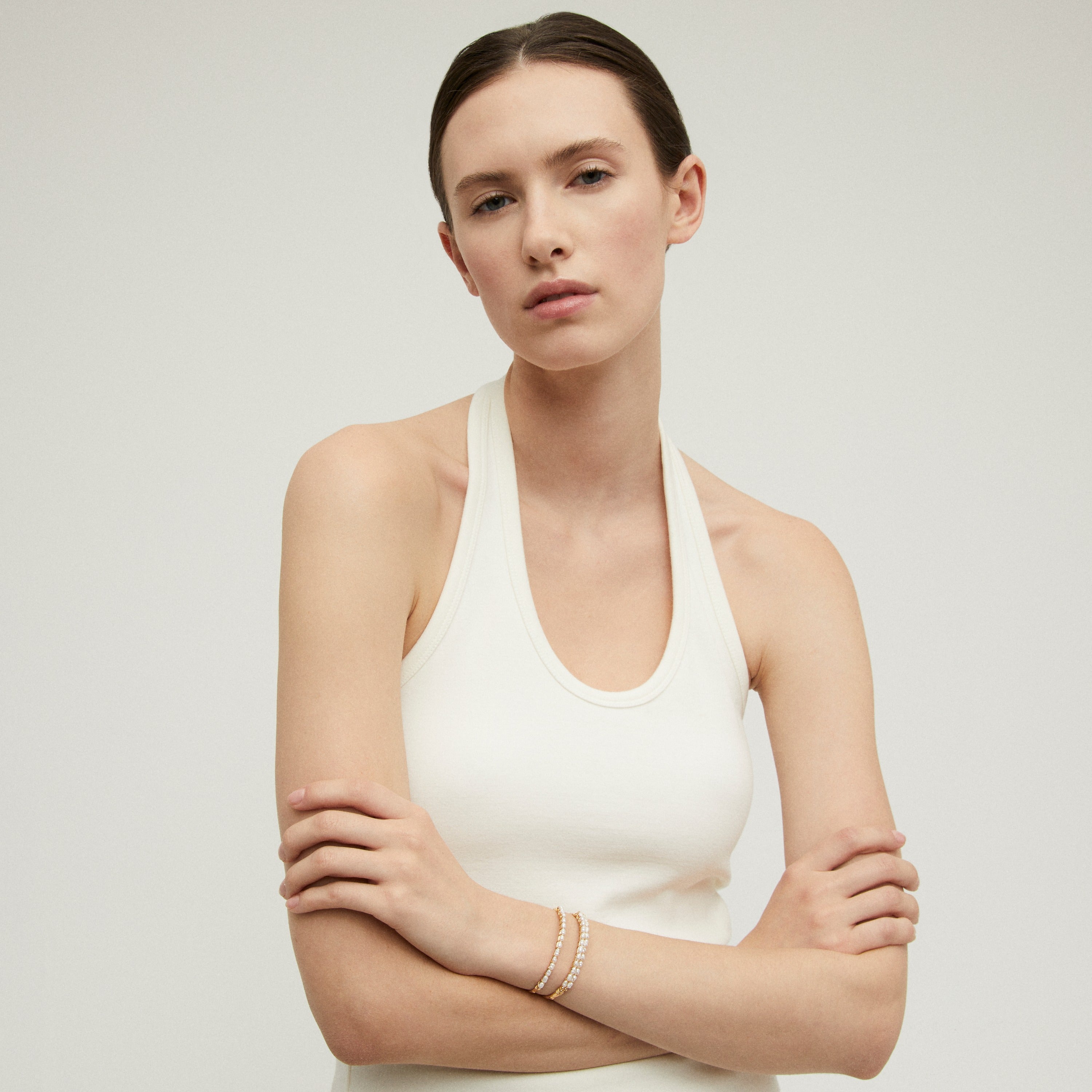 gas-bijoux-bracelet-lyre-jonc-grand-mod-le-dor-nacre-blanche image 3