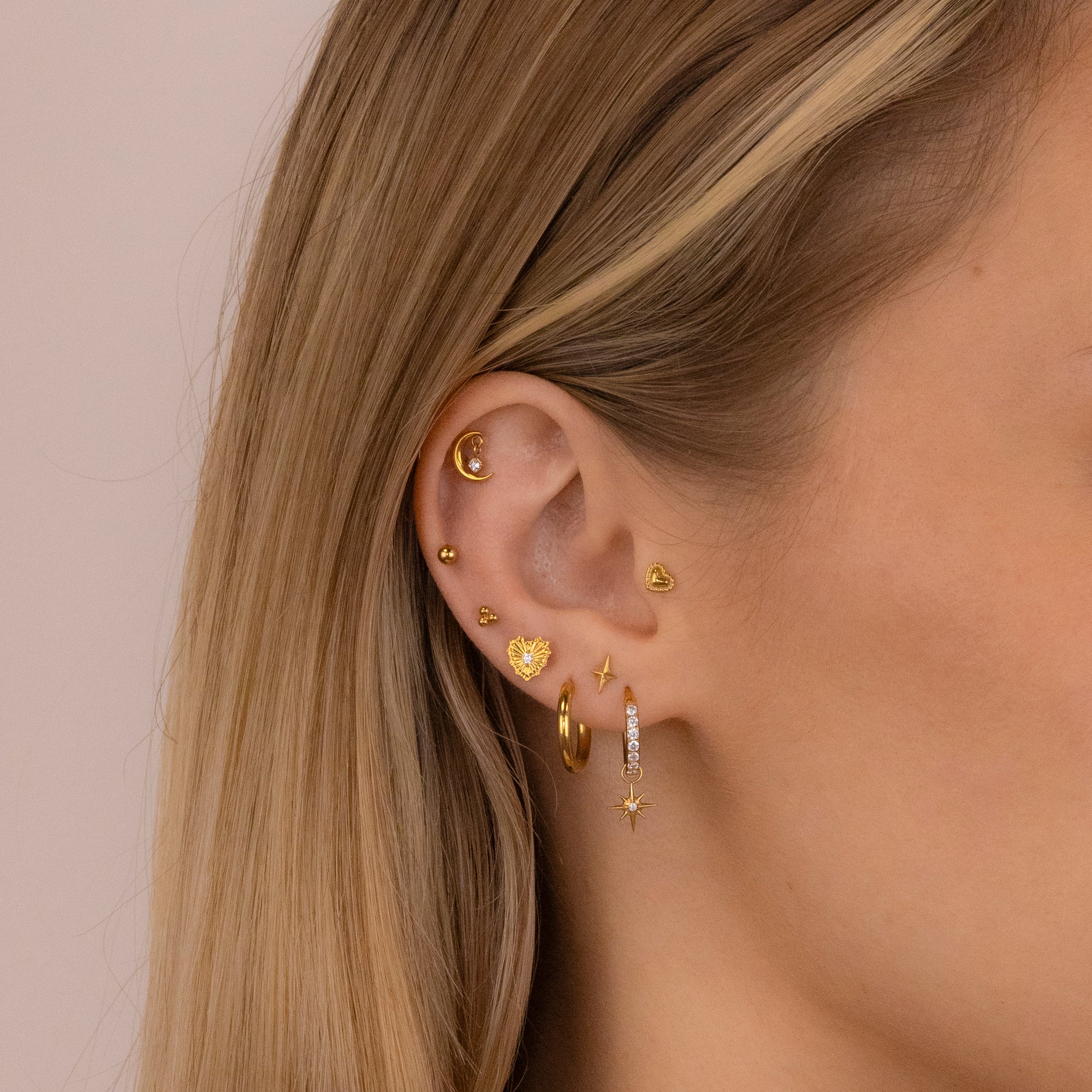 obsidian-piercing-proust-labret-titane-pvd-gold-oxyde-de-zirconium-central-pour- image 3
