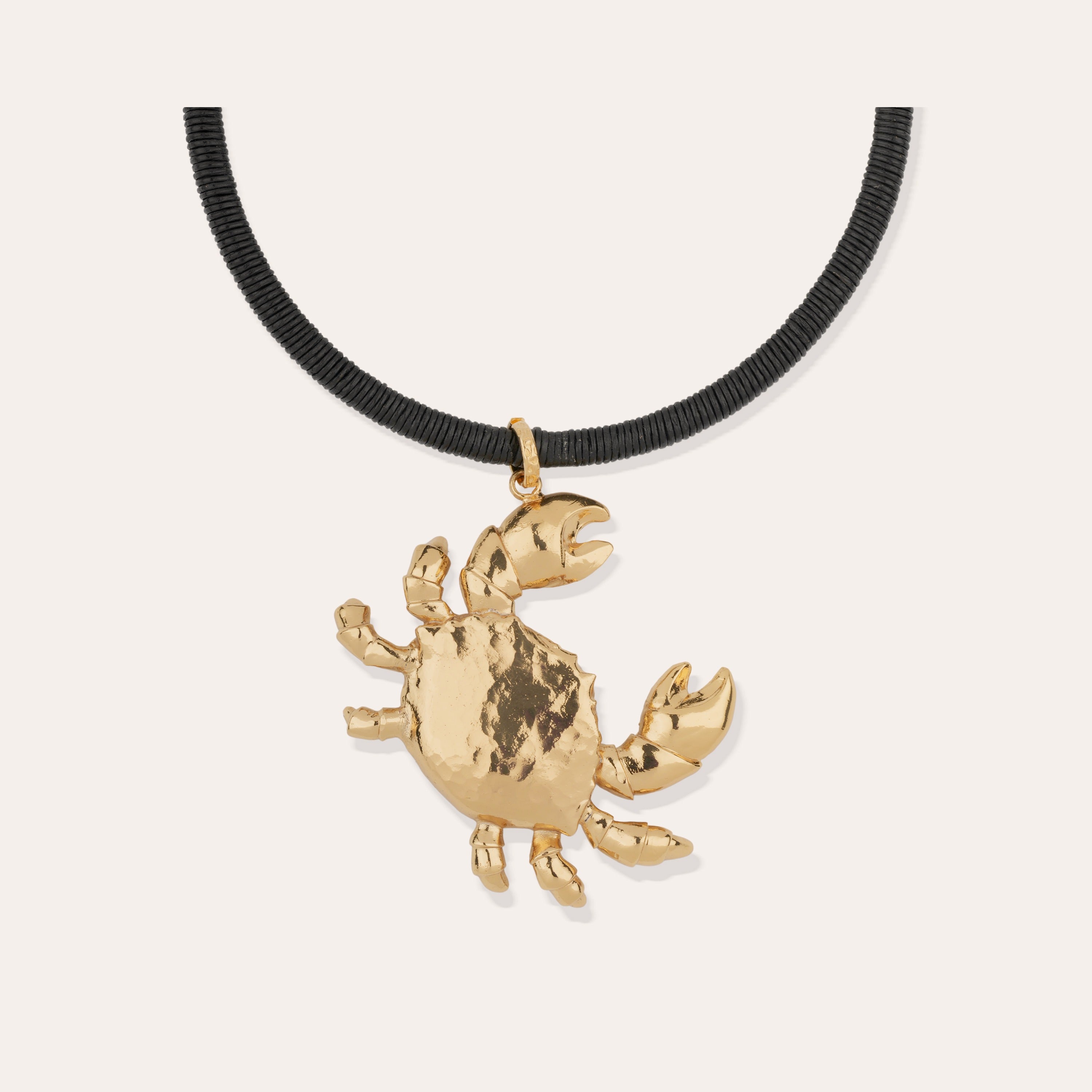 gas-bijoux-collier-sari-krabe-cuir-torque-dor-l-or-fin-avec-pendentif-crabe-scul image 2