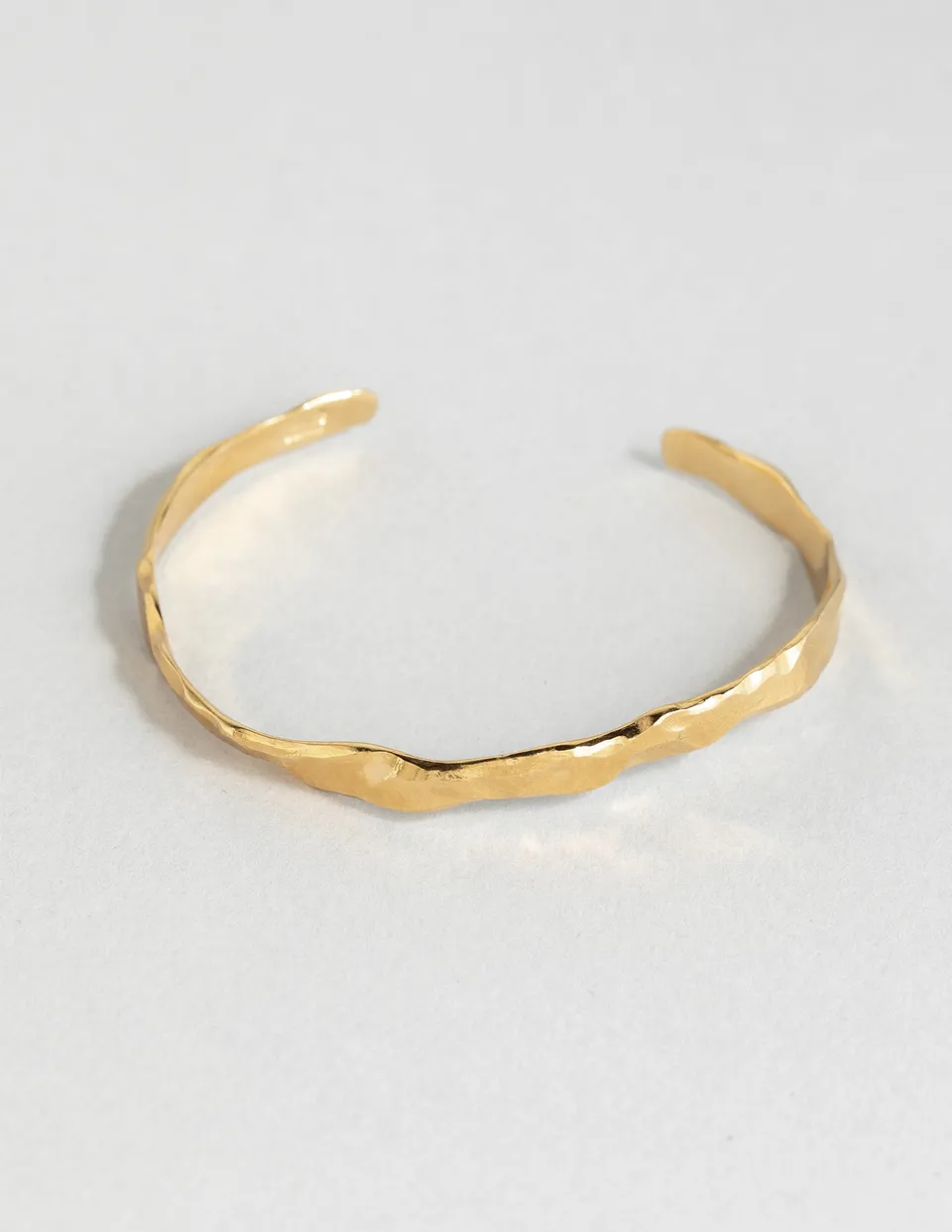 louise-damas-bracelet-le-martel-jonc-en-fil-plat-martel image 1