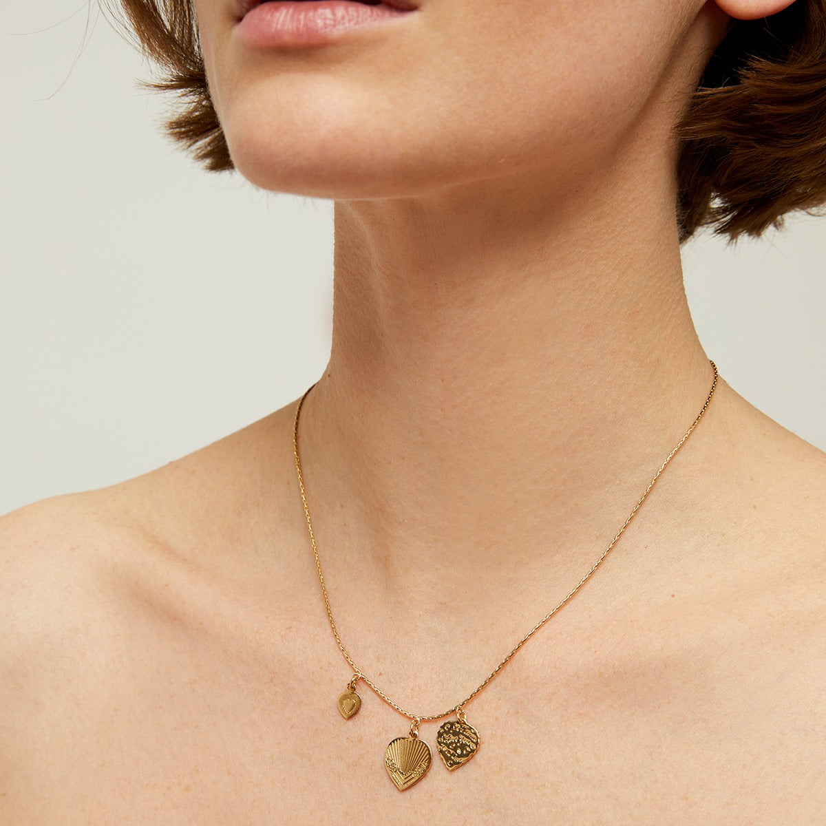 gas-bijoux-collier-i-love-you-mini-dor-trois-c-urs-grav-s image 2