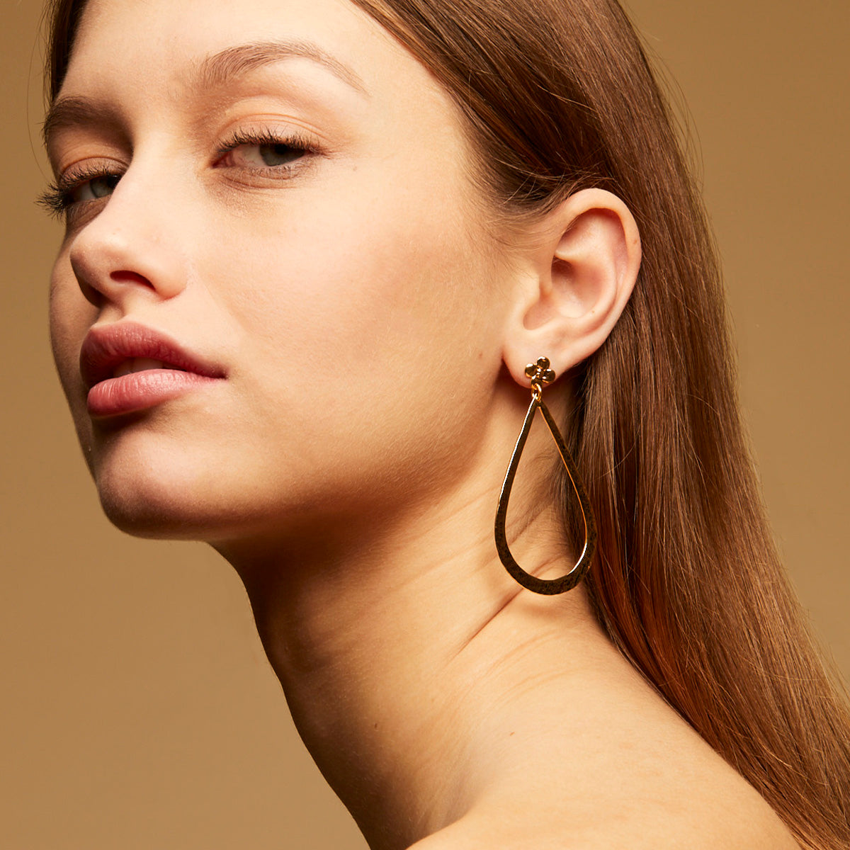 gas-bijoux-boucles-d-oreilles-bibi-dor-es-l-or-fin-goutte-martel-e-la-main image 2