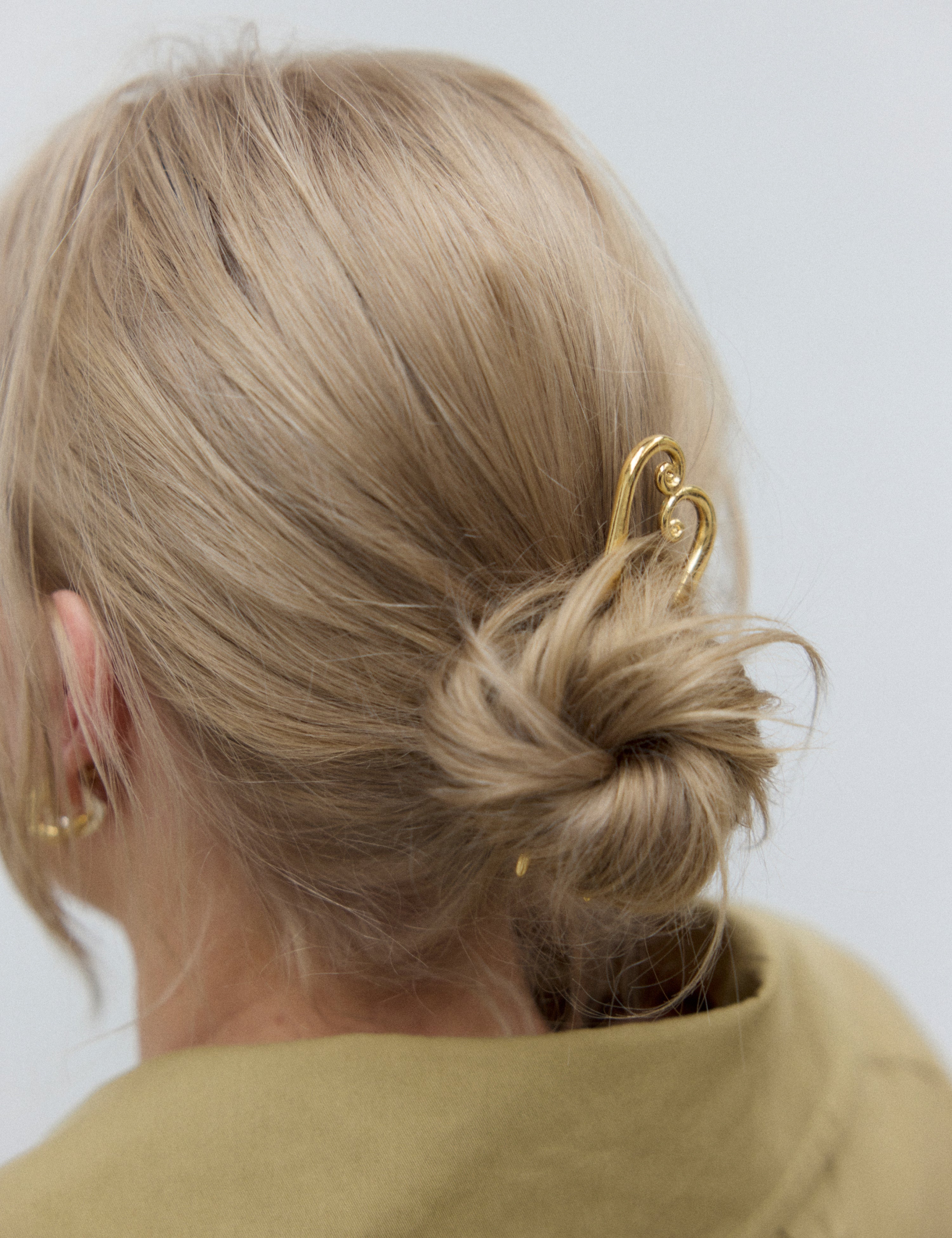 louise-damas-pic-cheveux-les-volutes image 2