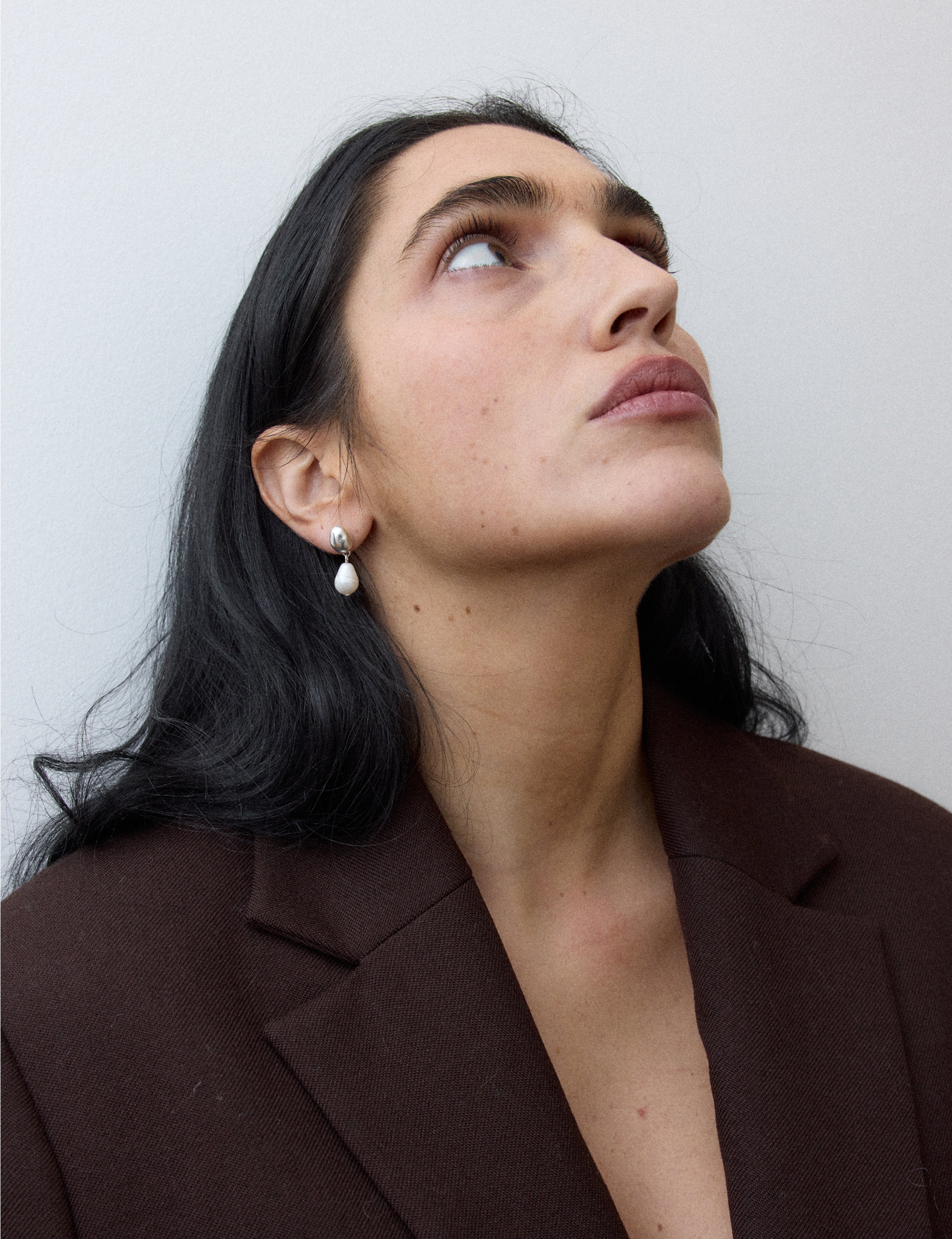 louise-damas-boucles-la-perle-version-argent-e-perles-moul-es-et-perles-d-eau-do image 3