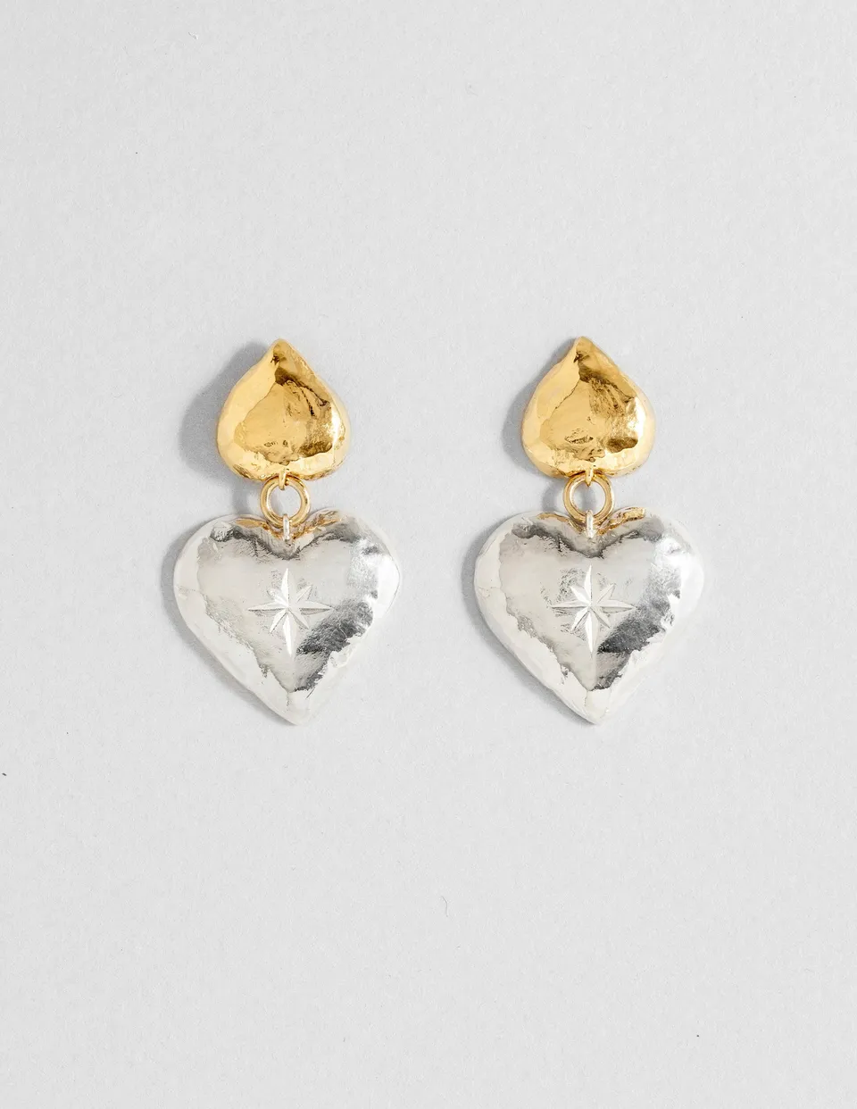 louise-damas-boucles-la-double-boucles-longues-deux-c-urs-articul-s-dor-et-argen image 1