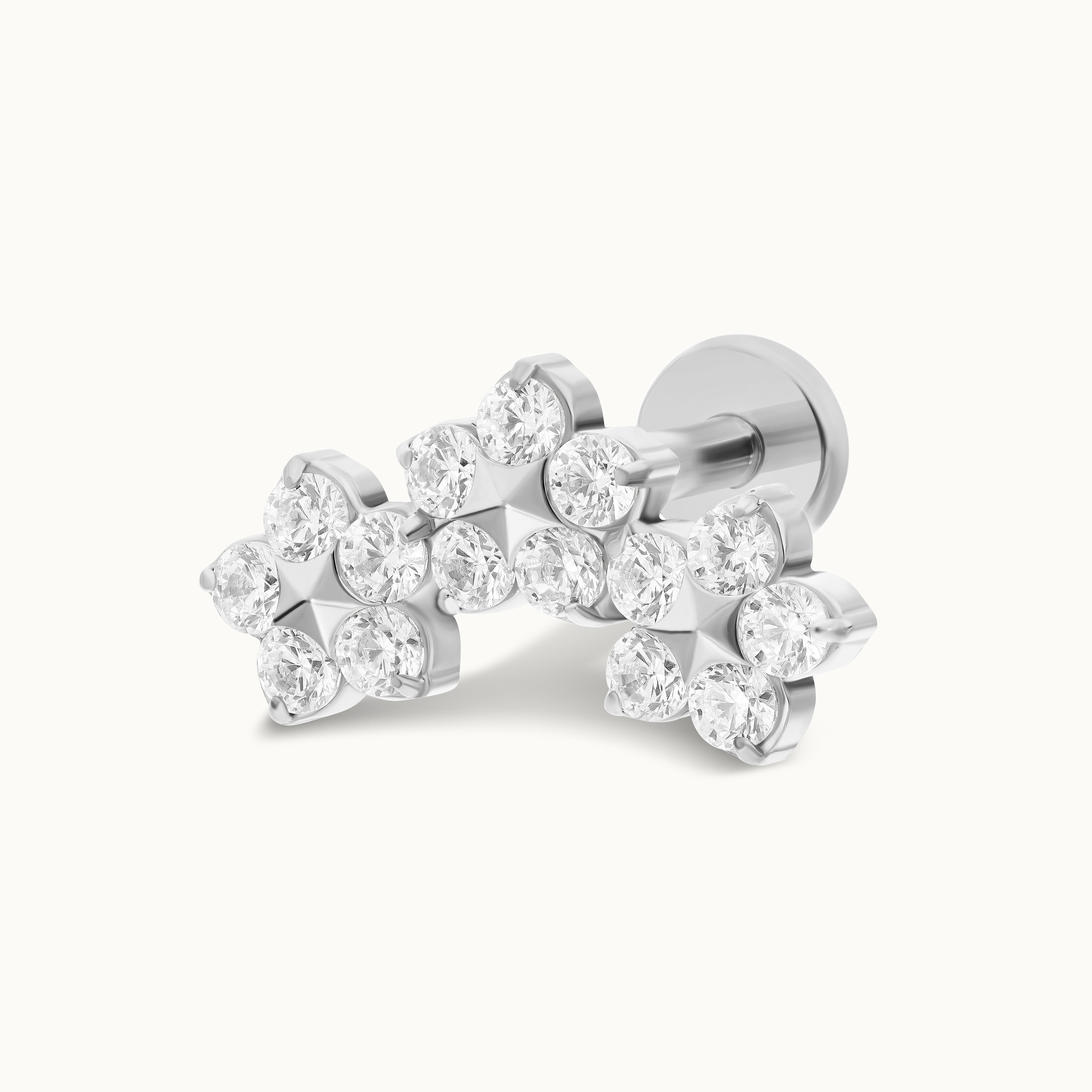 obsidian-piercing-adara-piercing-h-lix-conch-titane-pvd-gold-cinq-fleurs-zircons image 4