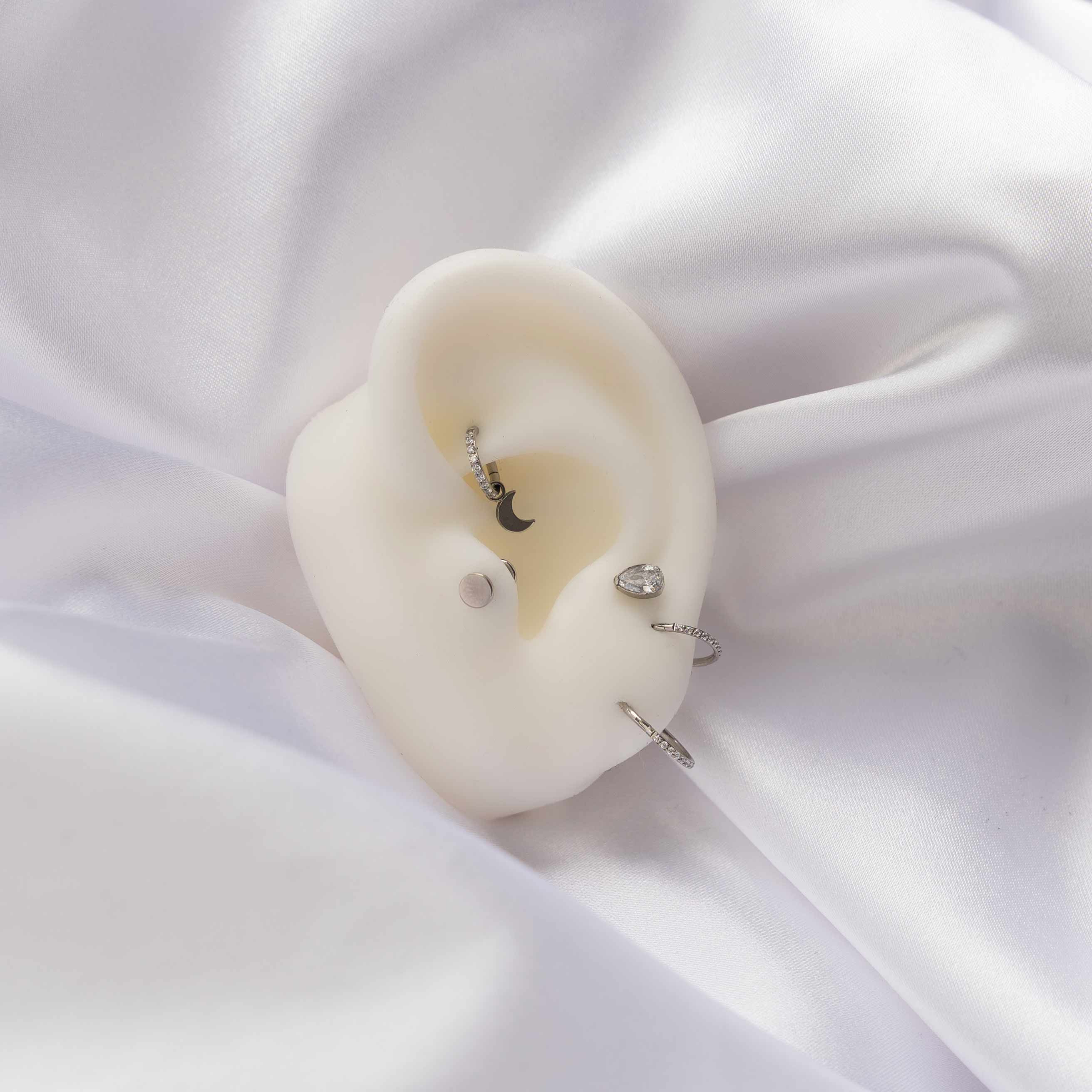 obsidian-piercing-disque-embout-disque-lisse-minimaliste-titane image 4