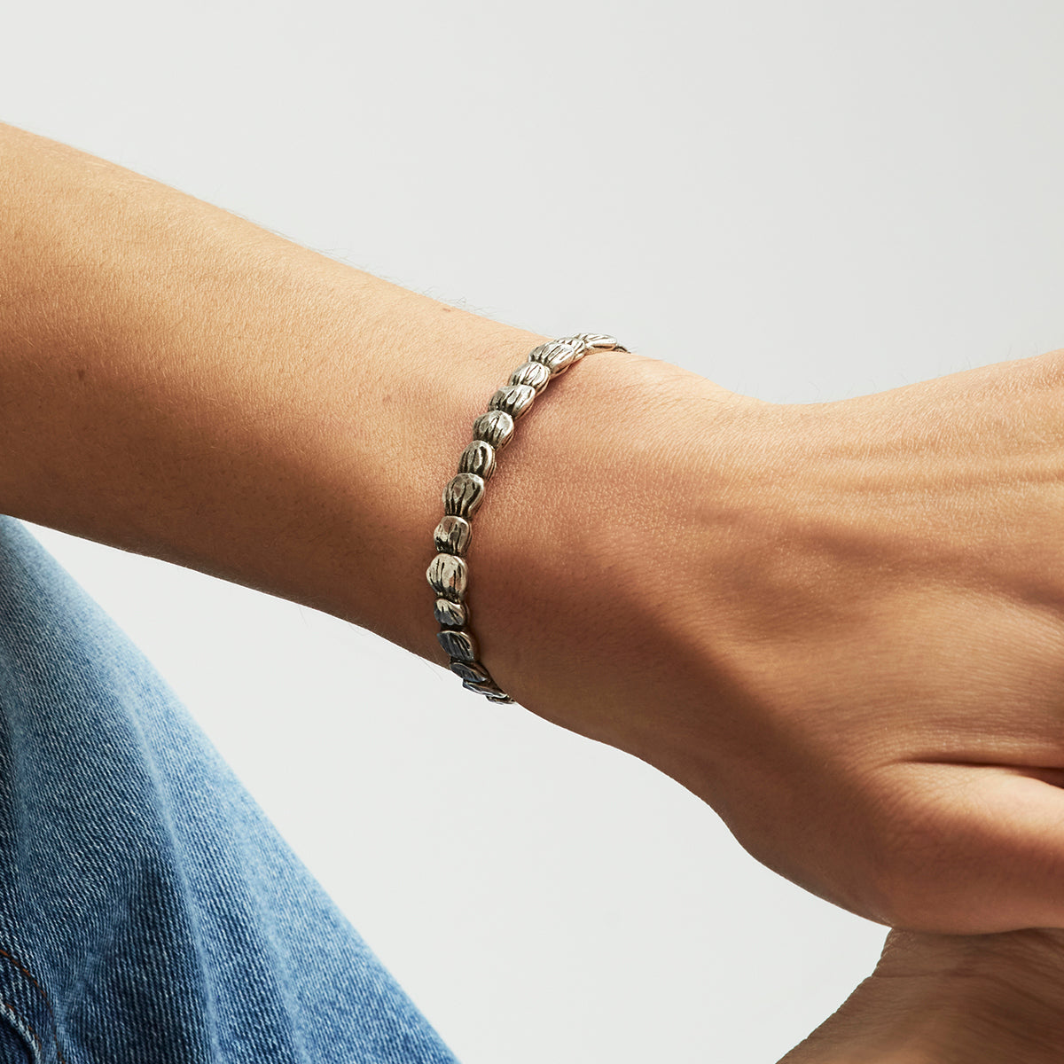 gas-bijoux-bracelet-liane-jonc-large-argent-grav-taille-ajustable image 2