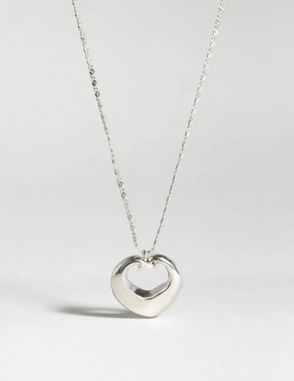 louise-damas-collier-les-volutes image 1