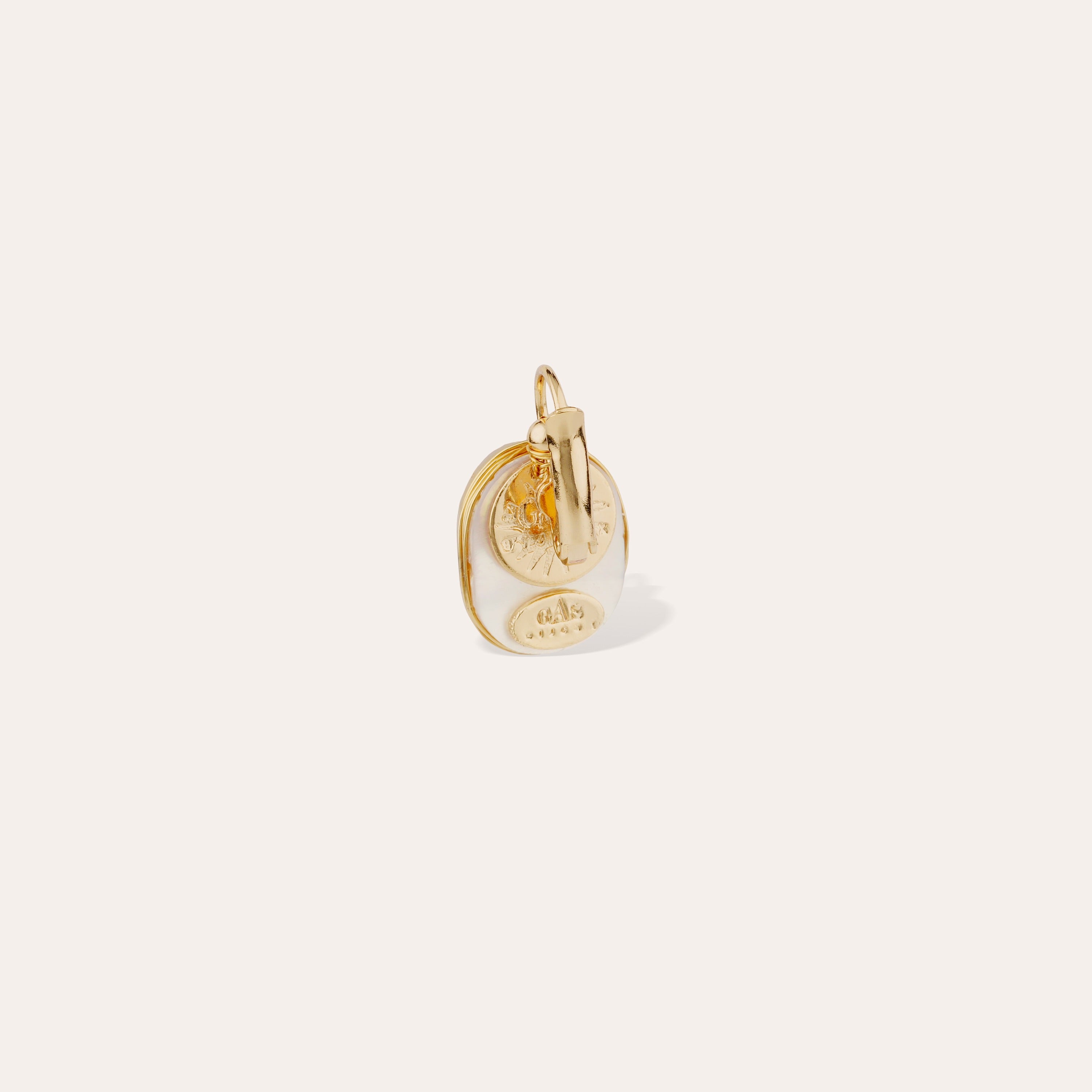gas-bijoux-boucles-d-oreilles-scaramouche-nacre-blanche image 3