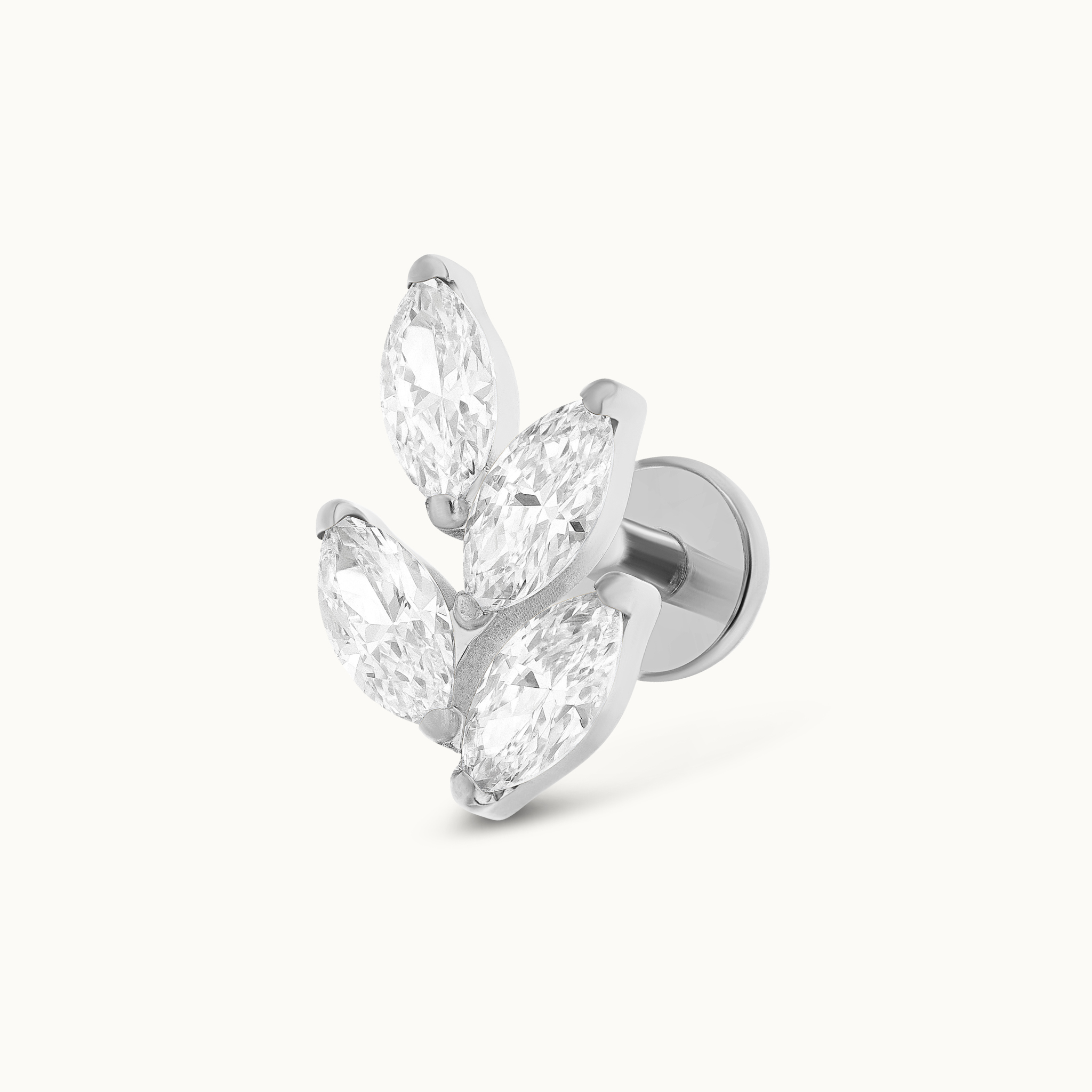 obsidian-piercing-hestia-piercing-titane-pvd-gold-trio-de-marquises-zircon-pour- image 3
