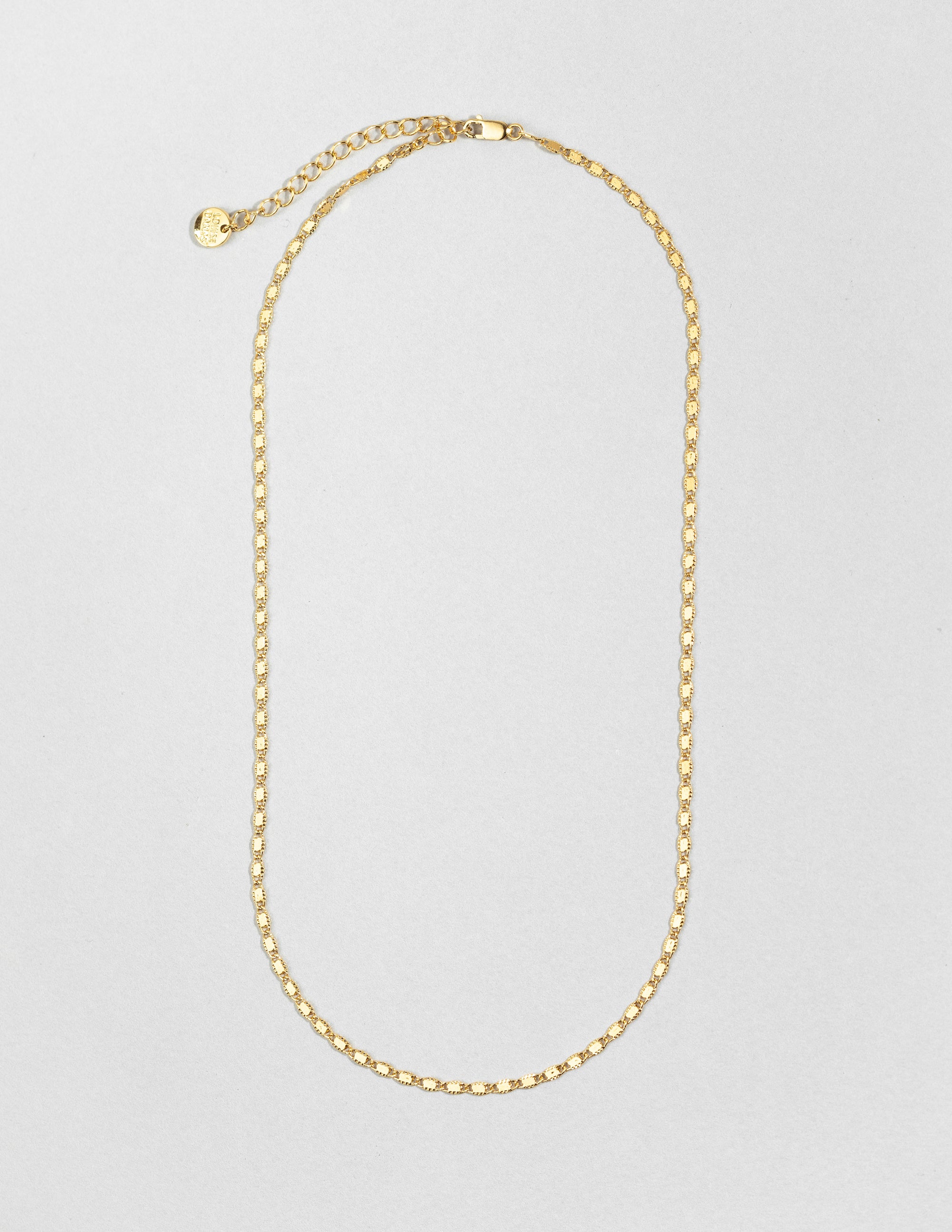 louise-damas-collier-la-dentelle-maille-fine-et-plate-fini-cisel image 1
