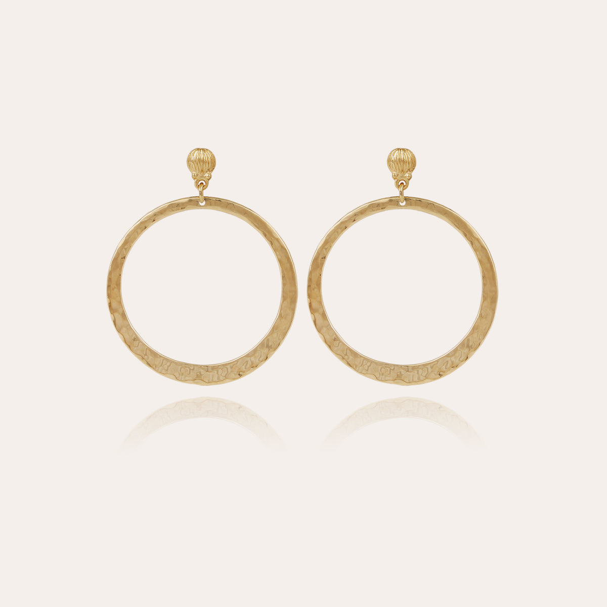 gas-bijoux-boucles-d-oreilles-mimi-petit-mod-le-dor-es-martel-es-la-main image 1