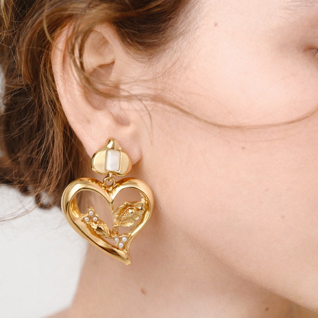 gas-bijoux-boucles-d-oreilles-odalys-pendantes-c-ur-nacre-blanche-dor-es-l-or-fi image 2