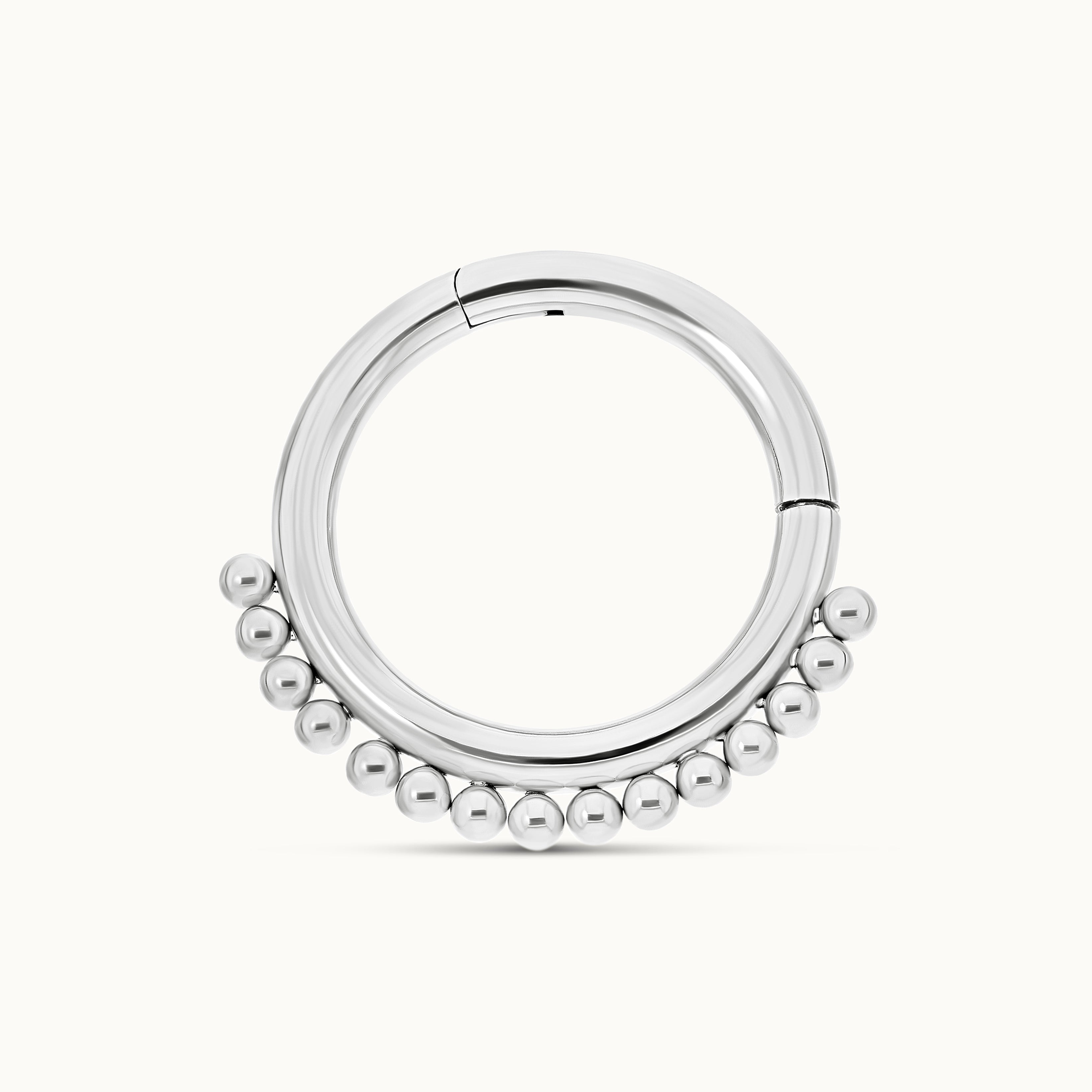 obsidian-piercing-ankaa-anneau-clicker-cascade-de-billes-en-titane-pour-daith-et image 2