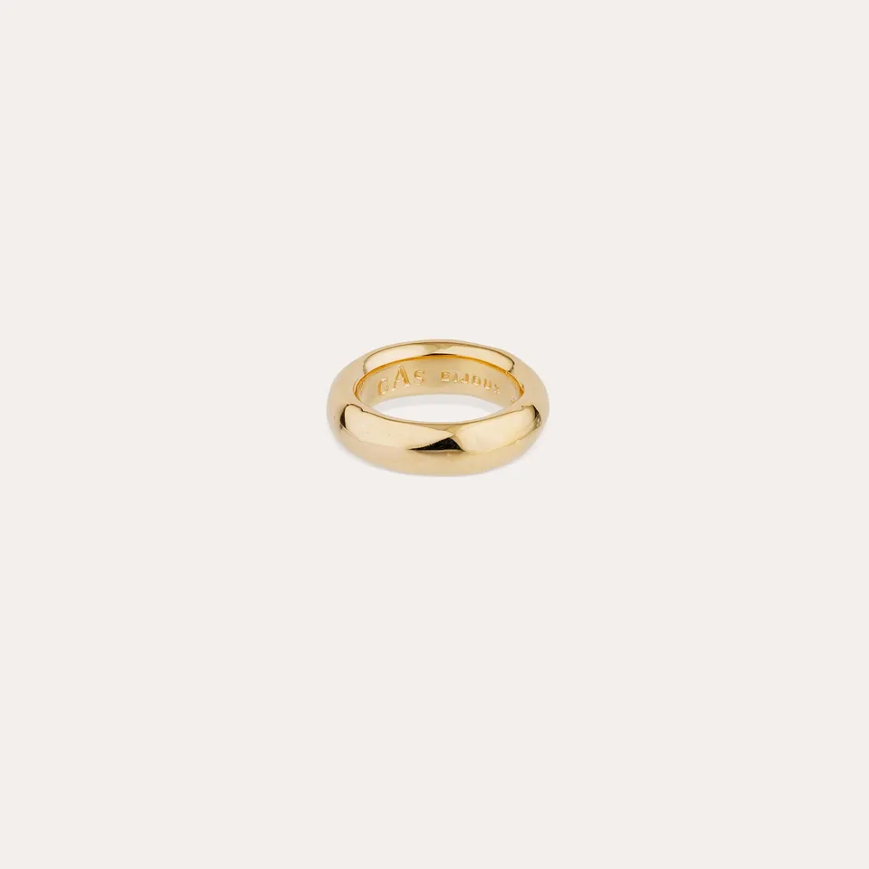 gas-bijoux-bague-alliance-finement-dor-e-l-or-fin-martel-e-la-main image 1