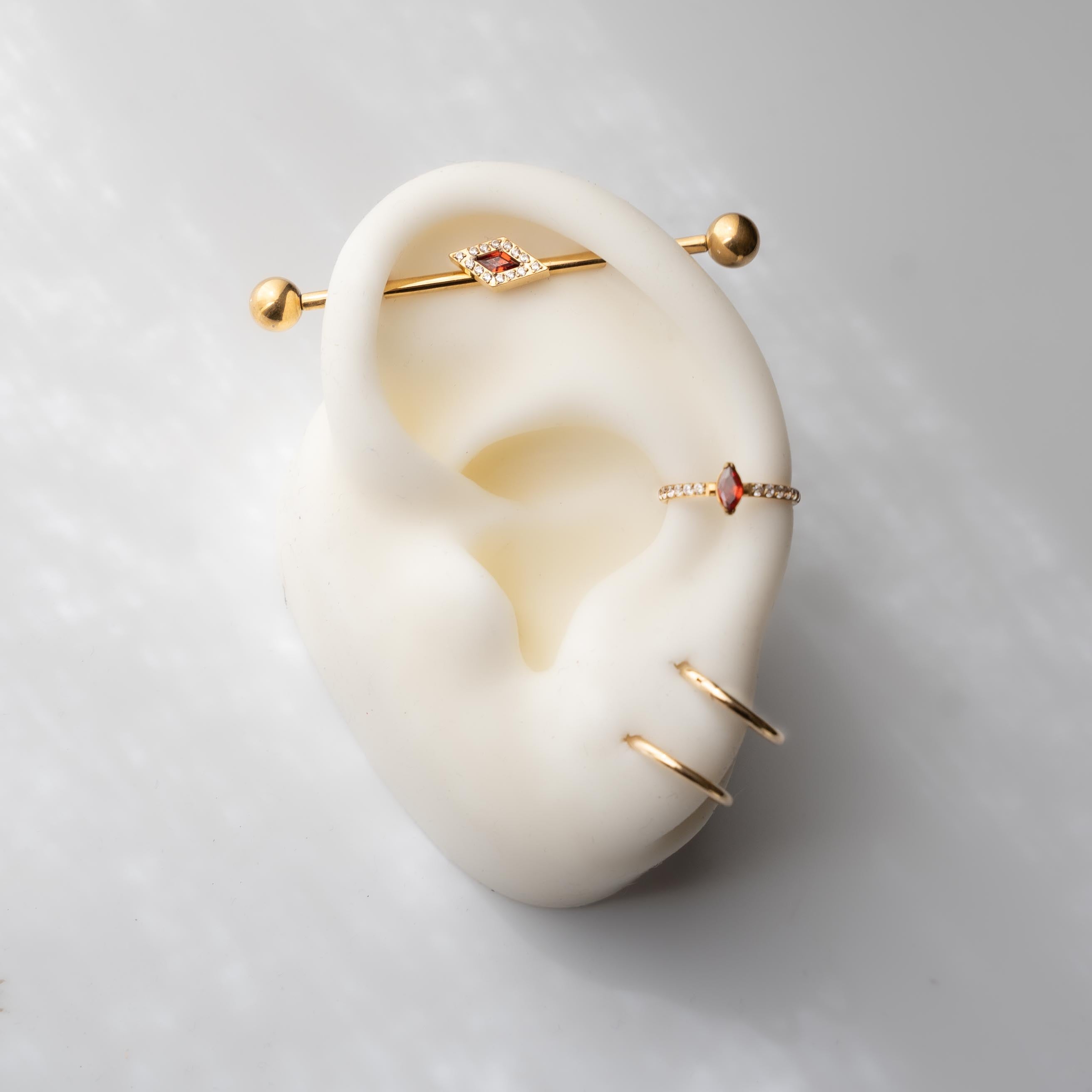 obsidian-piercing-industriel-had-s-piercing-industriel-en-titane-motif-losange-c image 7