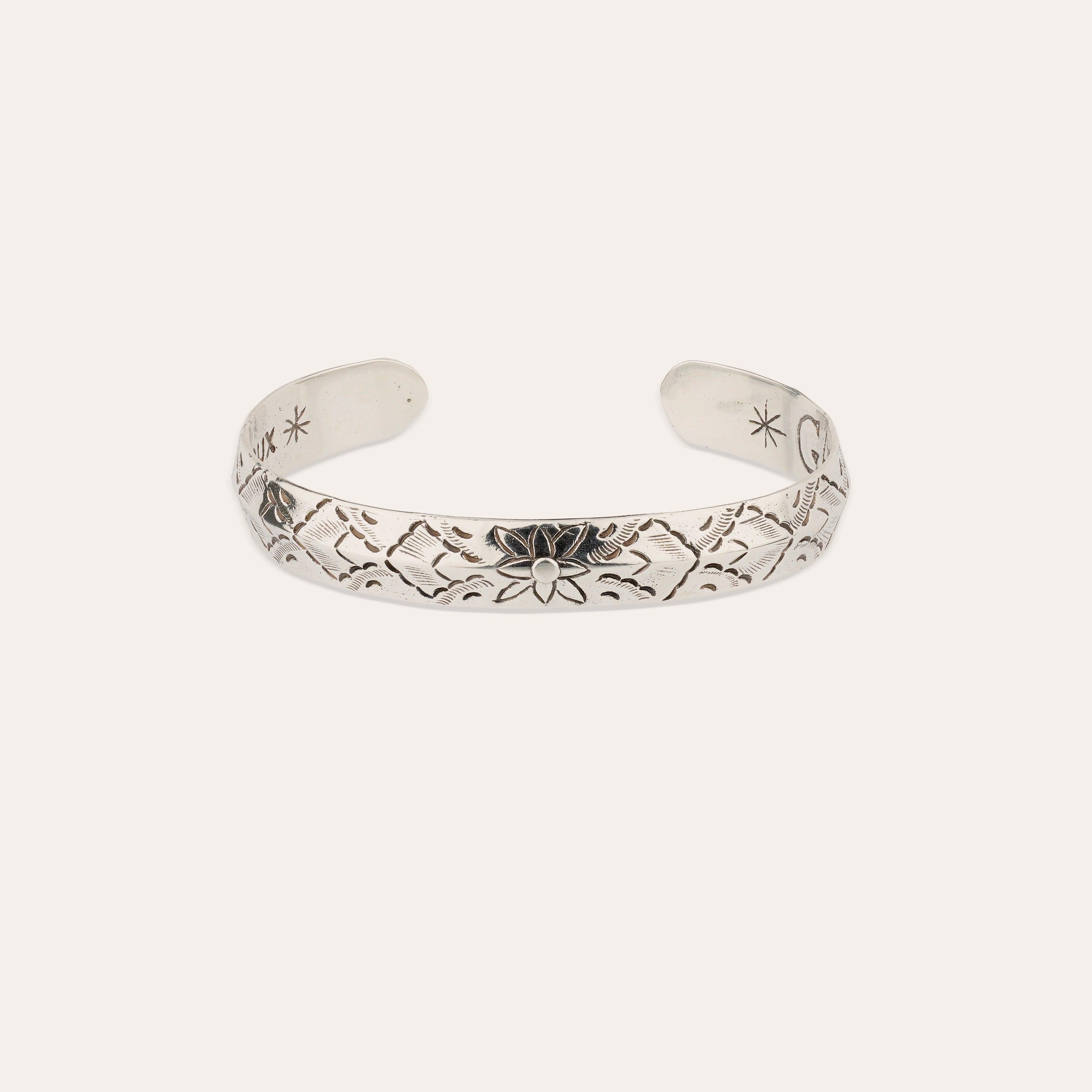 gas-bijoux-bracelet-jonc-coki-argent-grav-floral image 1