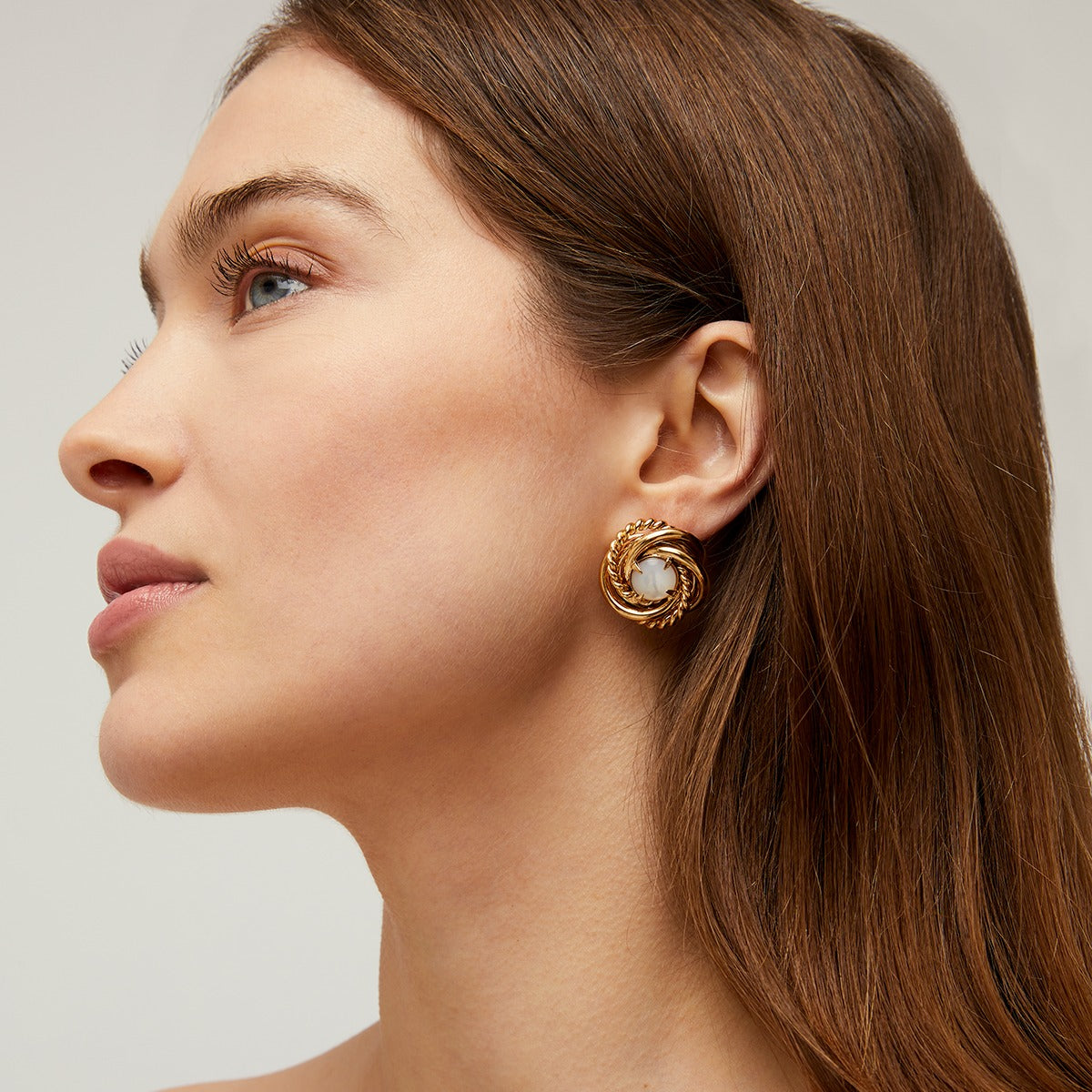 gas-bijoux-boucles-d-oreilles-puce-atika-nacre-blanche-dor-es-5-anneaux image 2