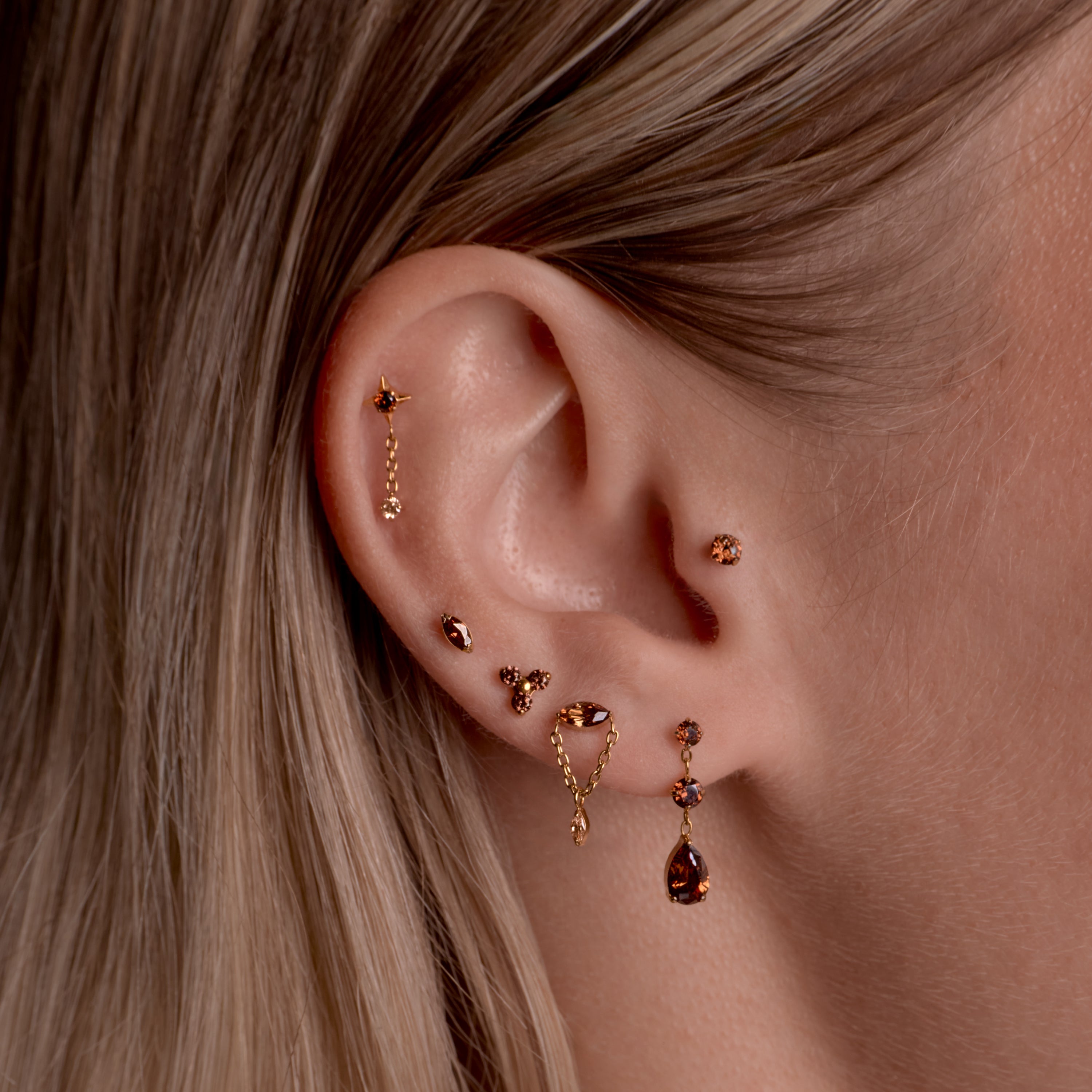 obsidian-piercing-americano-bijou-d-oreille-cha-ne-toile-en-titane-zircons-caf-e image 5