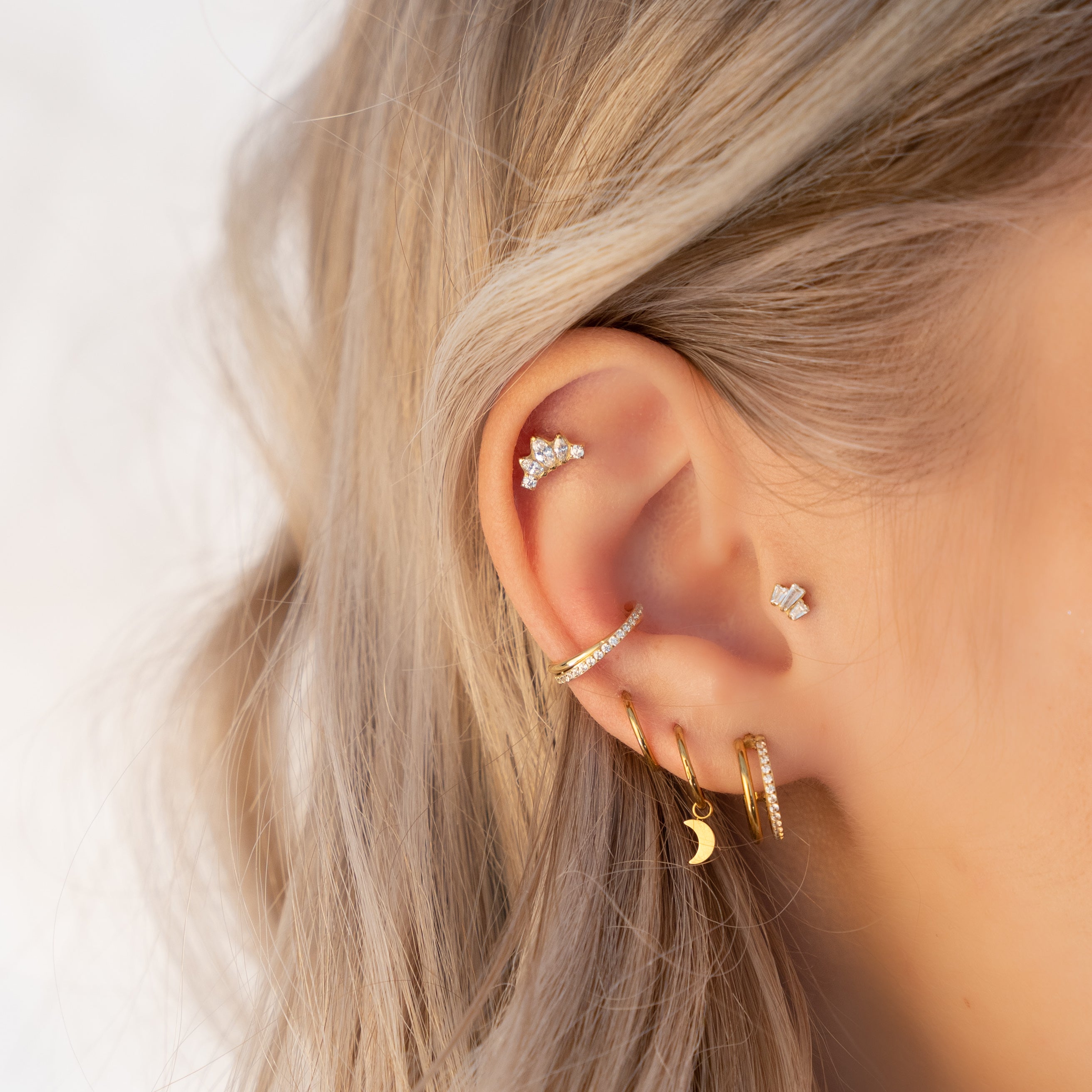 obsidian-piercing-sigma-clicker-double-rang-titane-pvd-gold-et-zircons-pour-h-li image 5
