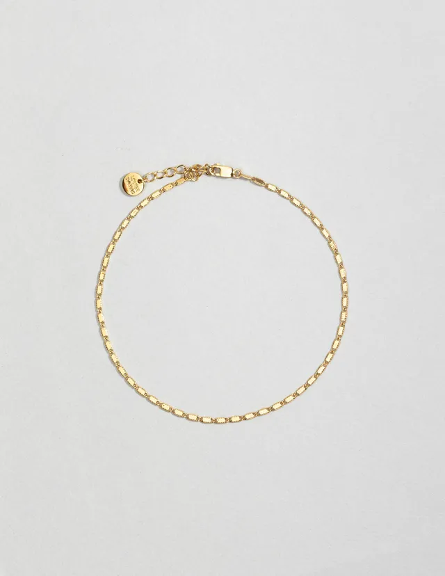louise-damas-bracelet-la-dentelle-bracelet-maille-fine-et-plate-fini-cisel image 1