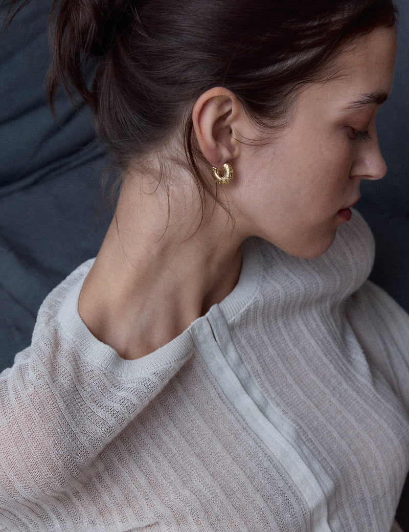 louise-damas-cr-oles-la-craquel-e-15-petites-cr-oles-texture-craquel-e image 2