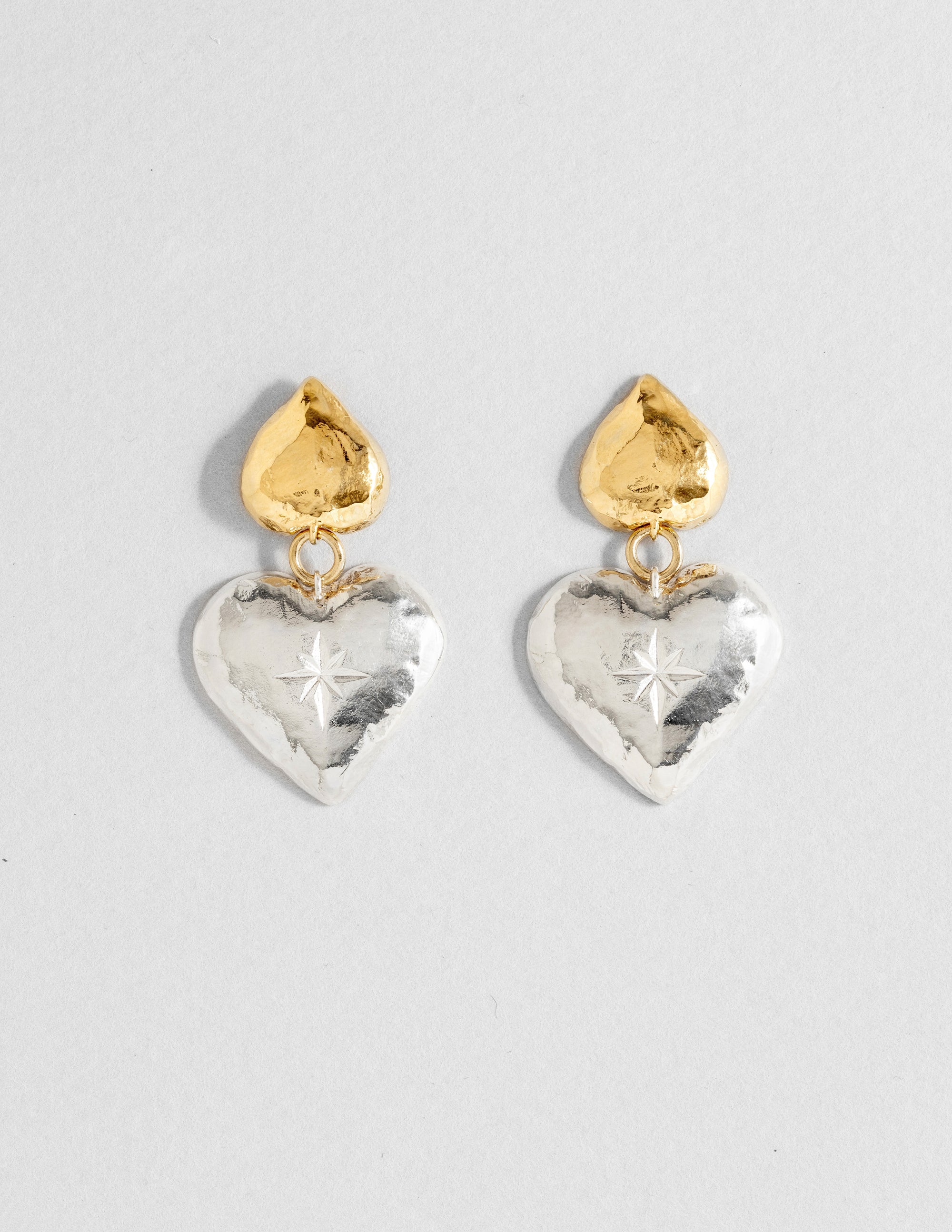louise-damas-boucles-la-double-boucles-longues-deux-c-urs-articul-s-dor-et-argen image 1