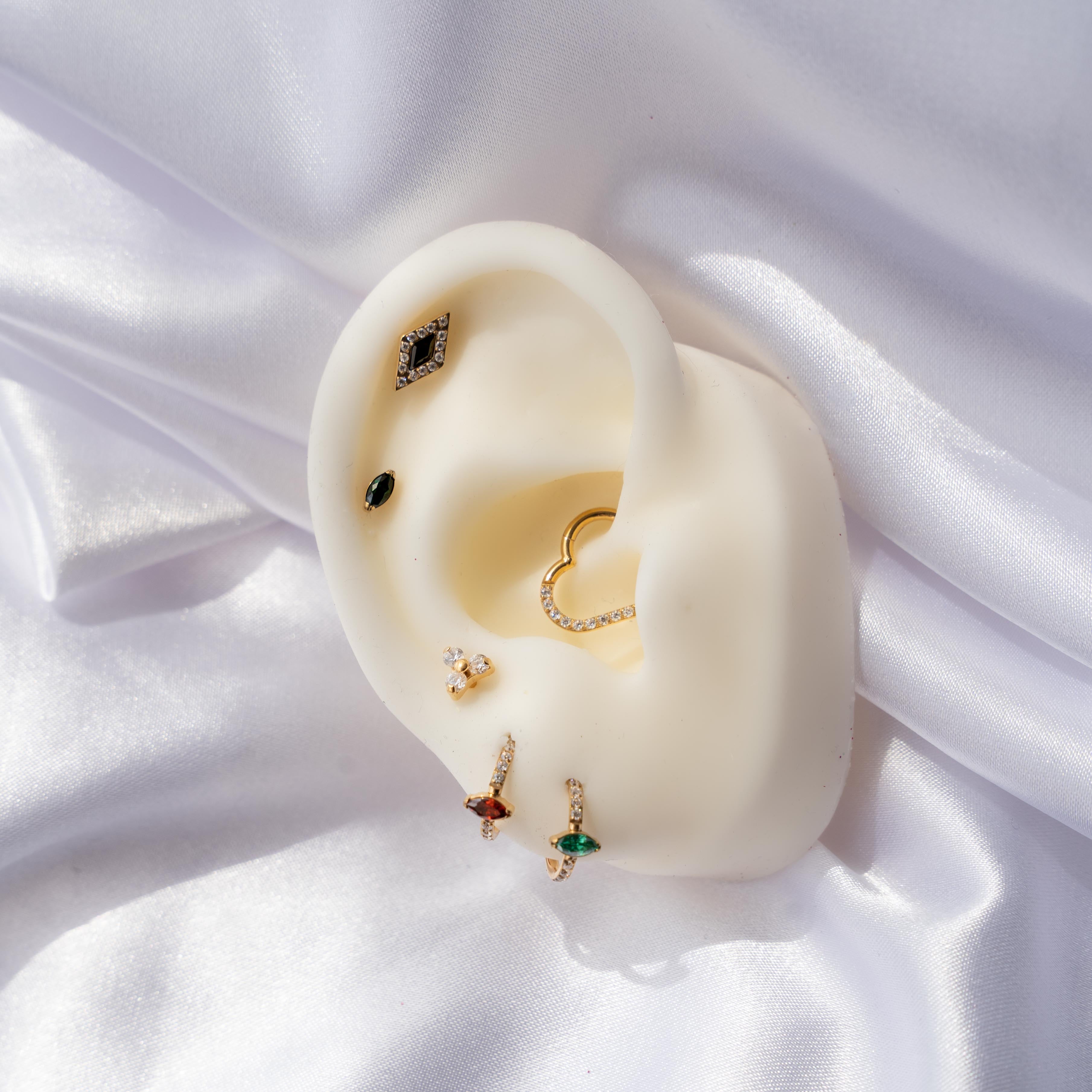obsidian-piercing-had-s-noir-zircon-noir-titane-pour-conch-h-lix image 3