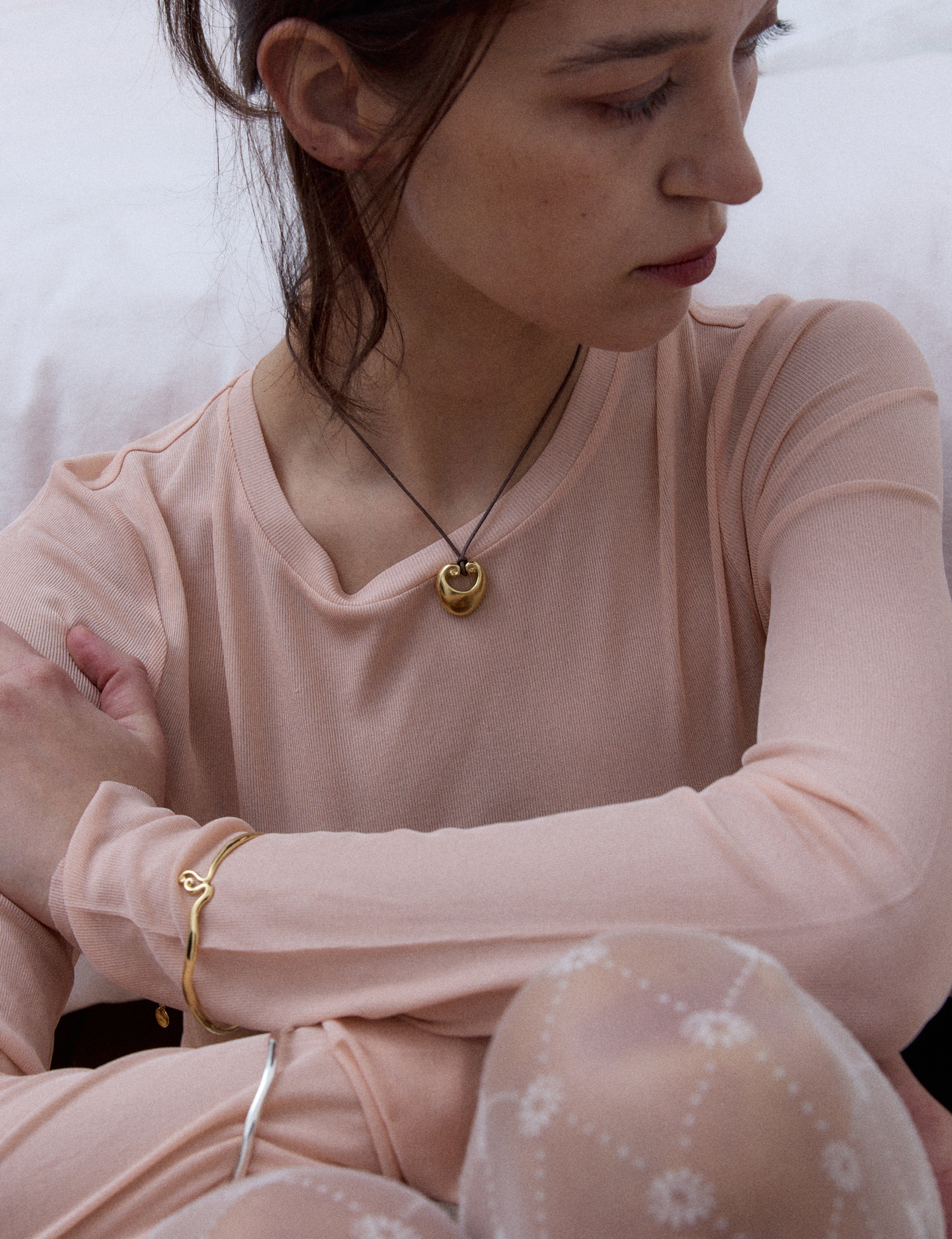 louise-damas-collier-le-bomb image 5
