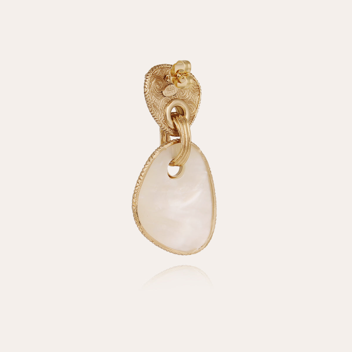 gas-bijoux-boucles-d-oreilles-silia-grand-mod-le-nacre-blanche-dor-es-l-or-fin image 4