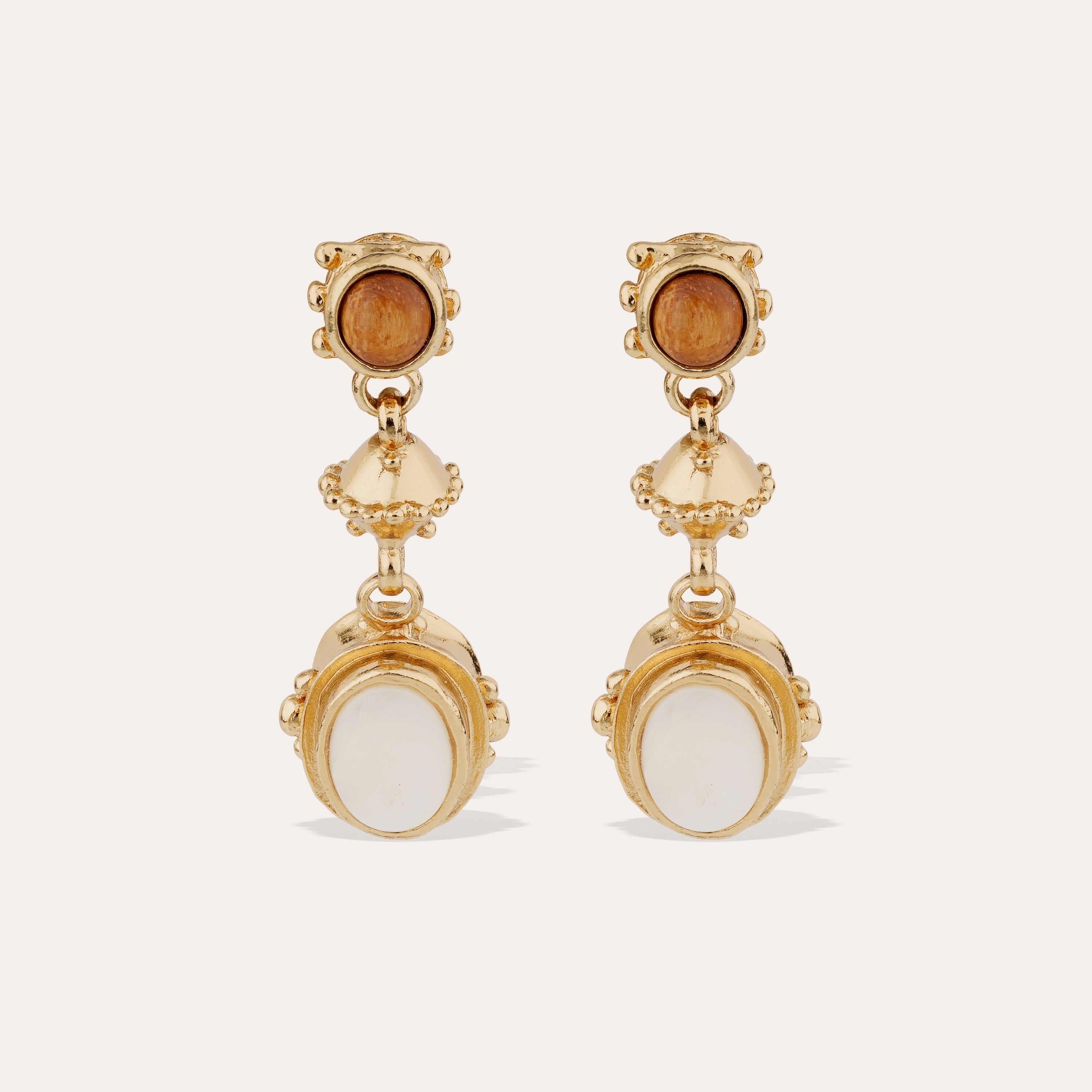 gas-bijoux-boucles-d-oreilles-amarante-trois-rangs-nacre-blanche-bois image 1