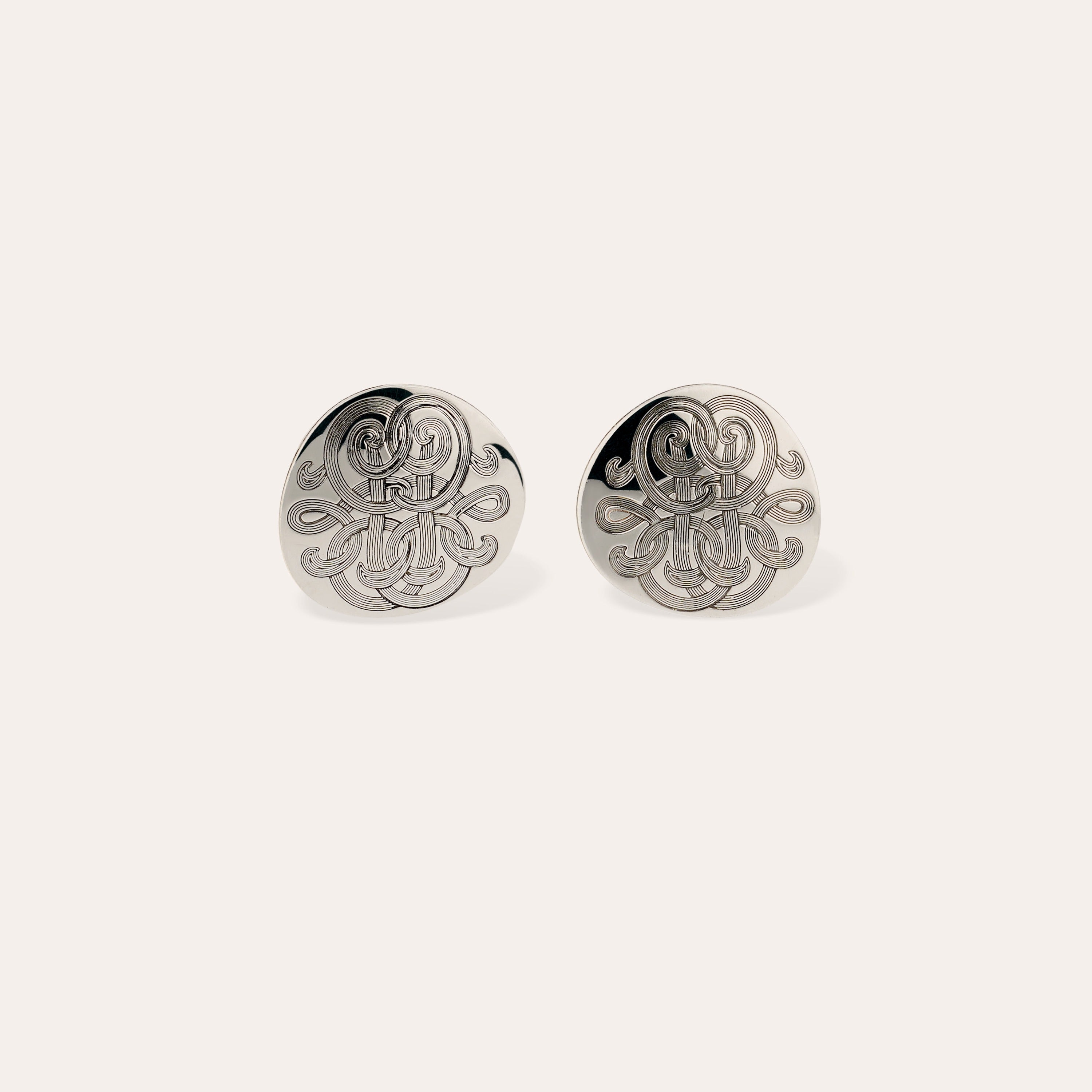 gas-bijoux-boucles-d-oreilles-diva-petit-mod-le-puces-argent-es-m-daillon-grav image 1