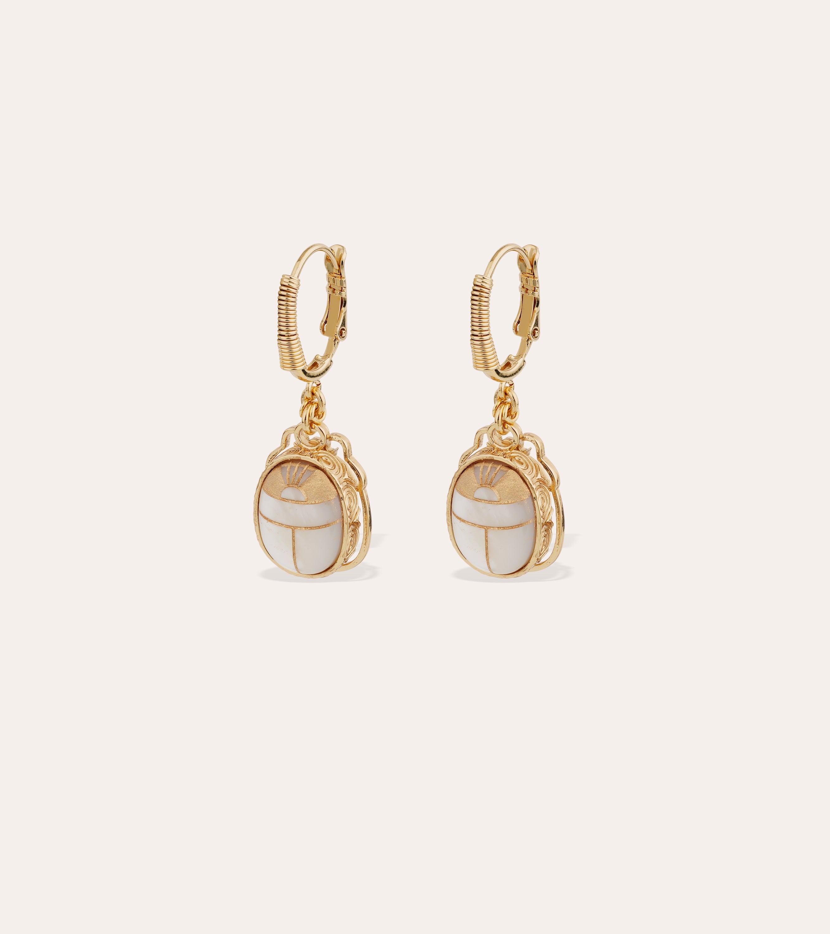 gas-bijoux-boucles-d-oreilles-tao-scaramouche-nacre-blanche image 1