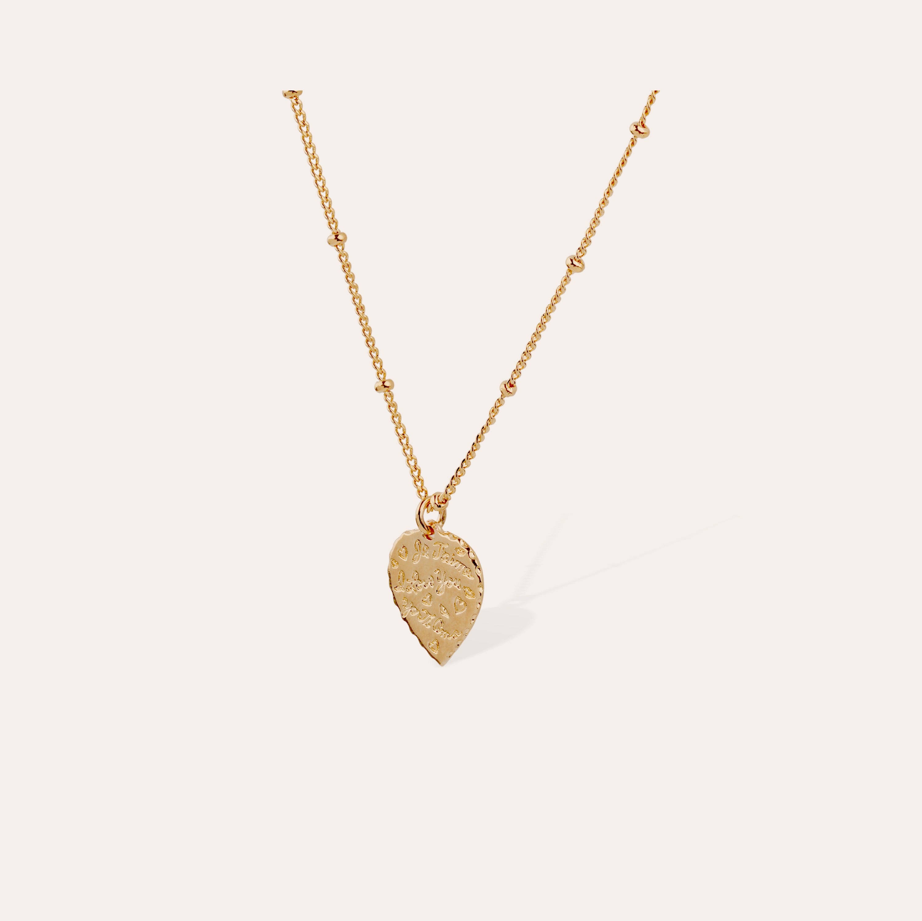 gas-bijoux-collier-coeur-cha-ne-perl-e-et-m-daillon-grav-main image 2