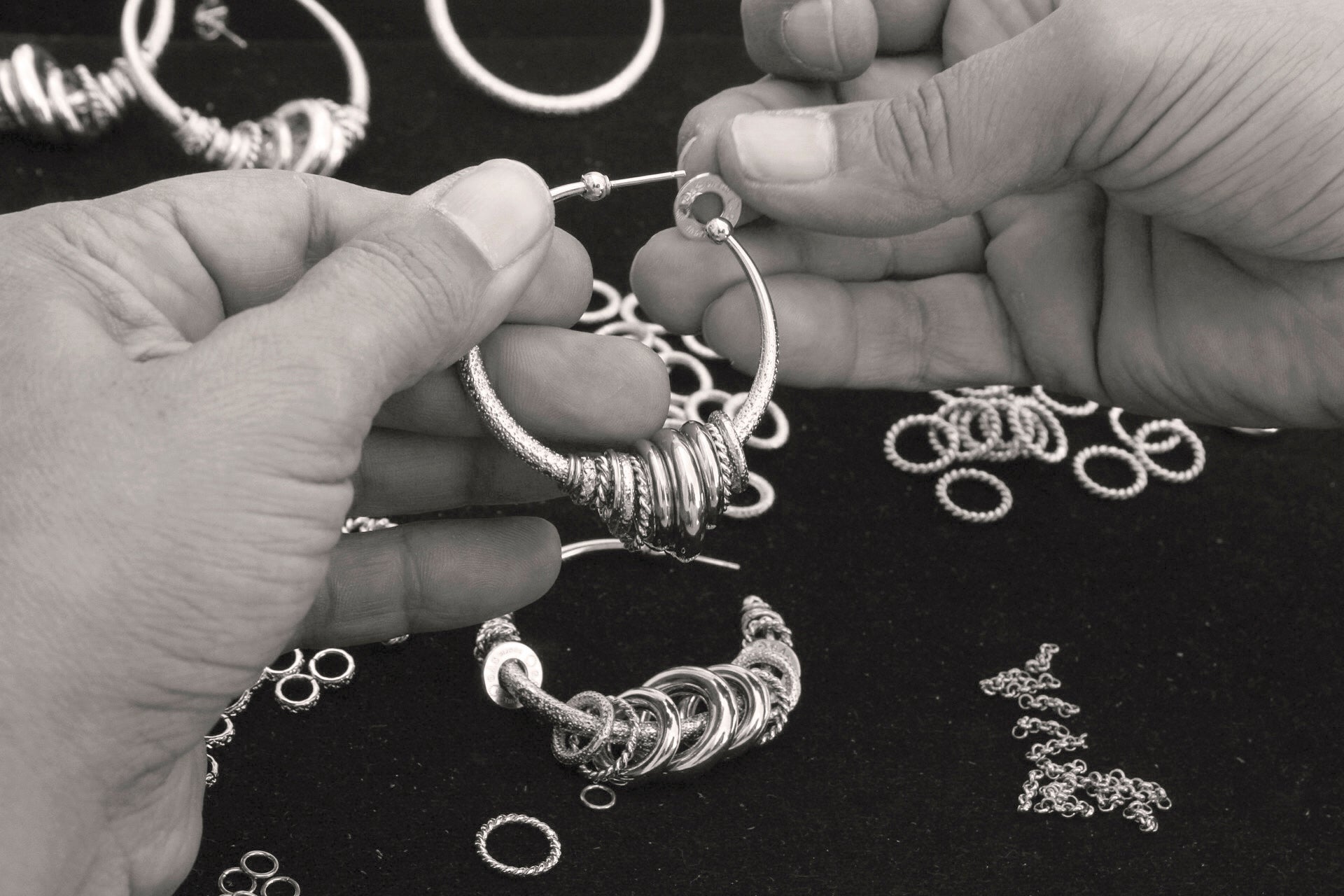 gas-bijoux-boucles-cr-oles-maranzana-petit-mod-le-argent-es image 4