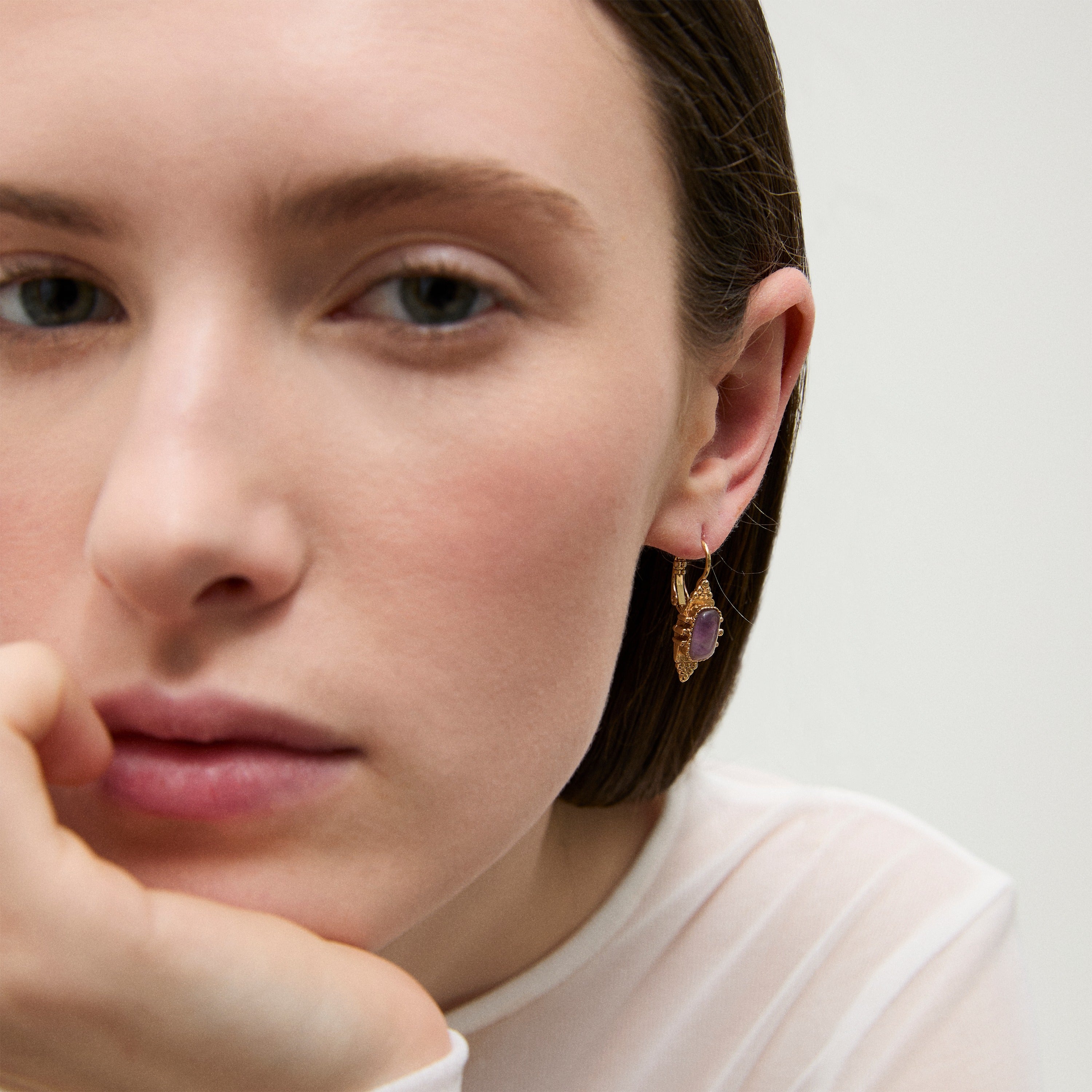gas-bijoux-serti-talisman-boucles-d-oreilles-dormeuses-am-thyste-dor-es image 2